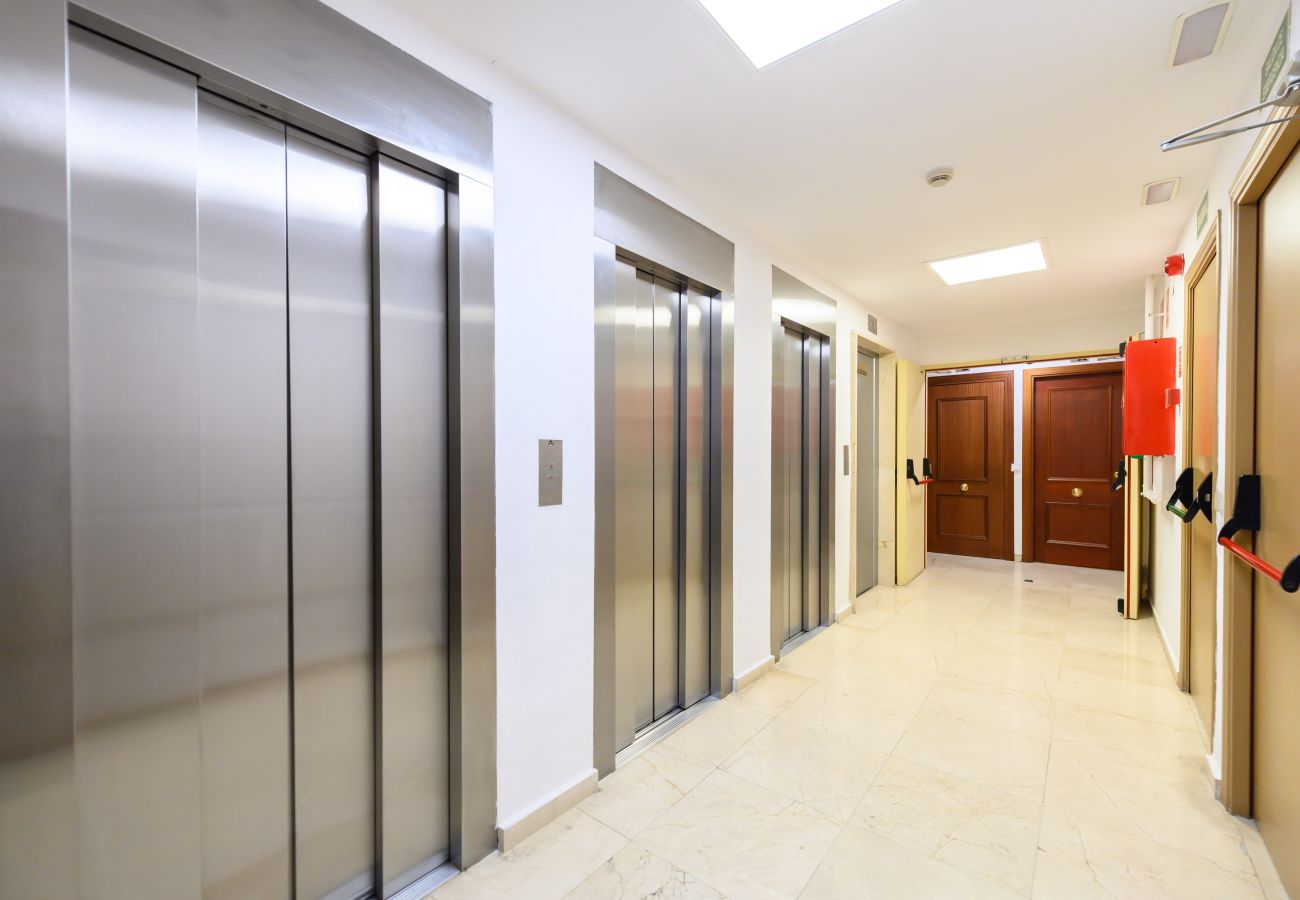 Apartamento en Madrid - M (ABR1710B) Amplio piso de Lujo 2 dormitorios
