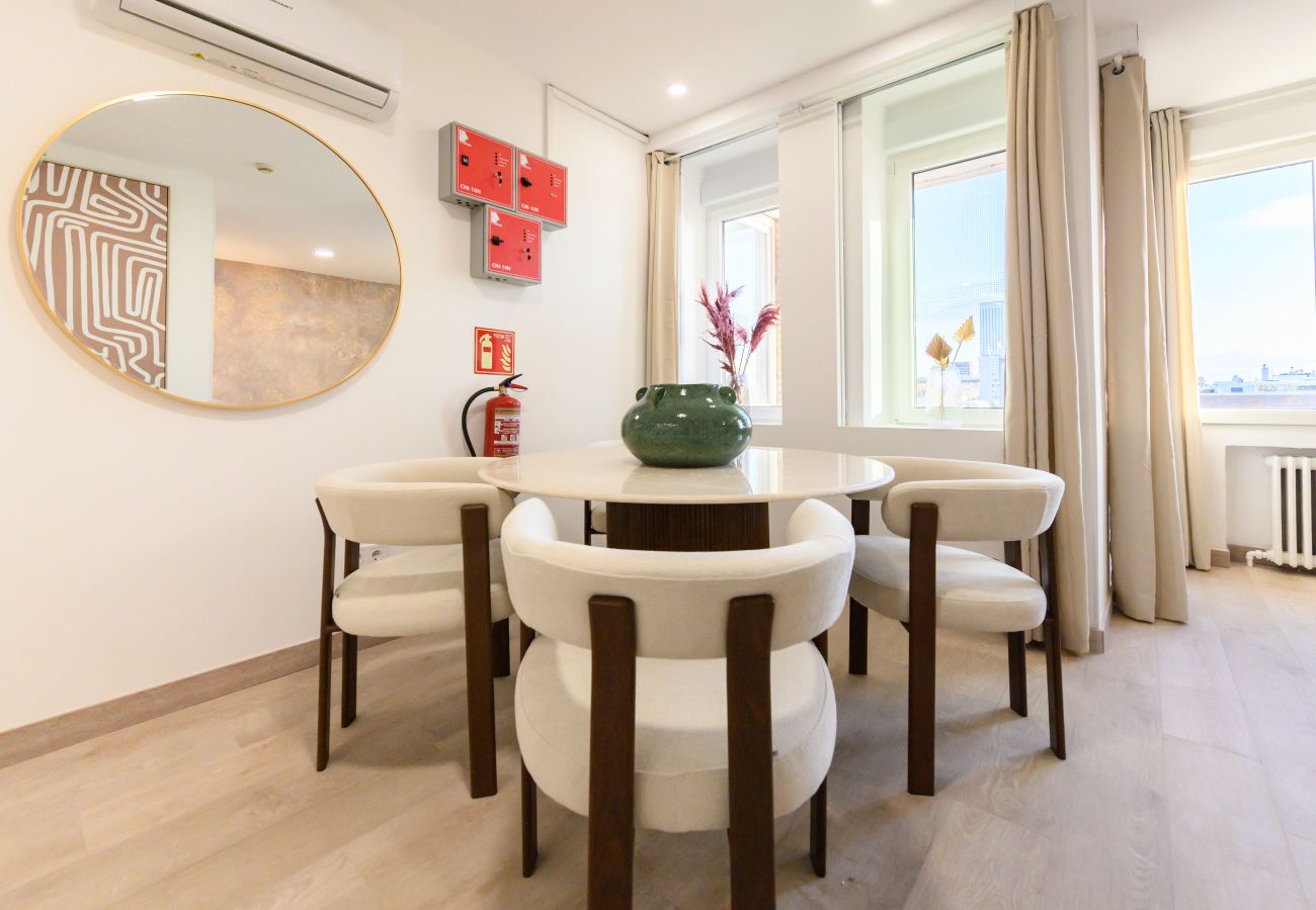 Apartamento en Madrid - M (ABR1710B) Amplio piso de Lujo 2 dormitorios