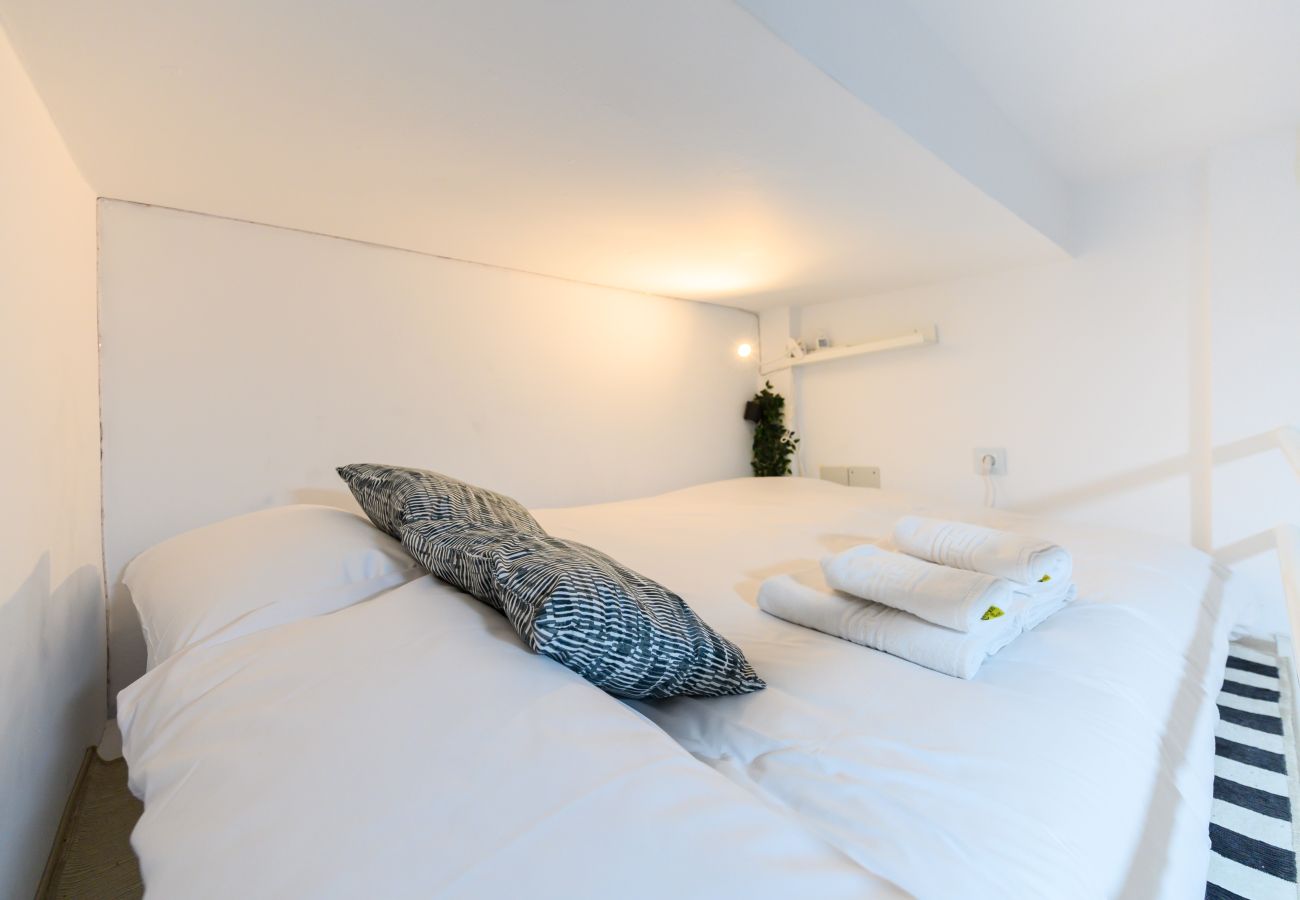 Apartamento en Madrid - M (IRI70) Acogedor Dúplex en el barrio Salamanca