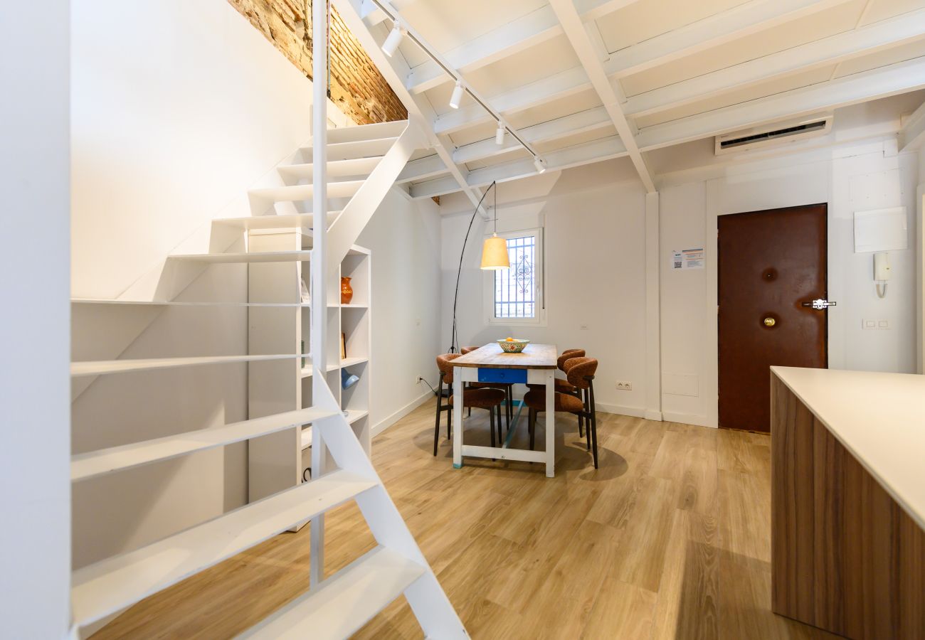 Apartamento en Madrid - M (CDSR215) Amplio y Luminoso Dúplex