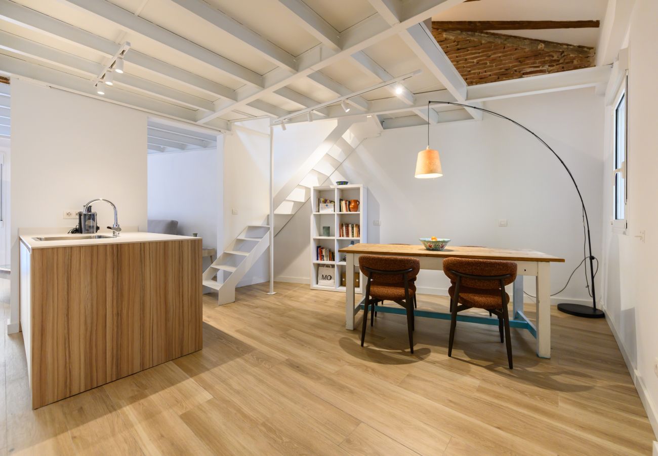 Apartamento en Madrid - M (CDSR215) Amplio y Luminoso Dúplex