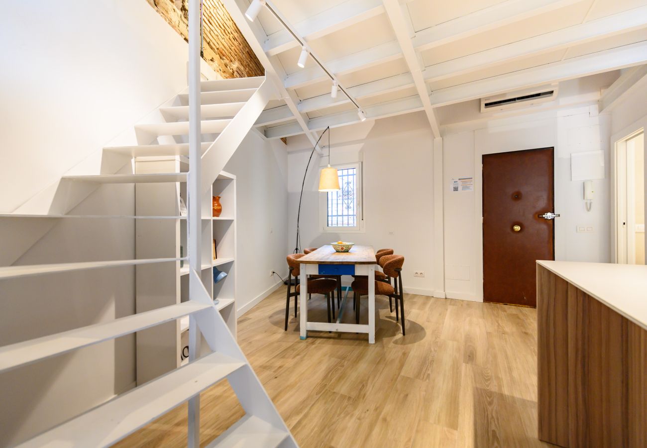 Apartamento en Madrid - M (CDSR215) Amplio y Luminoso Dúplex