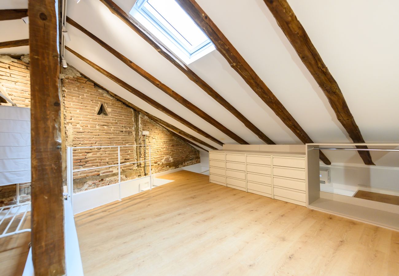 Apartamento en Madrid - M (CDSR215) Amplio y Luminoso Dúplex