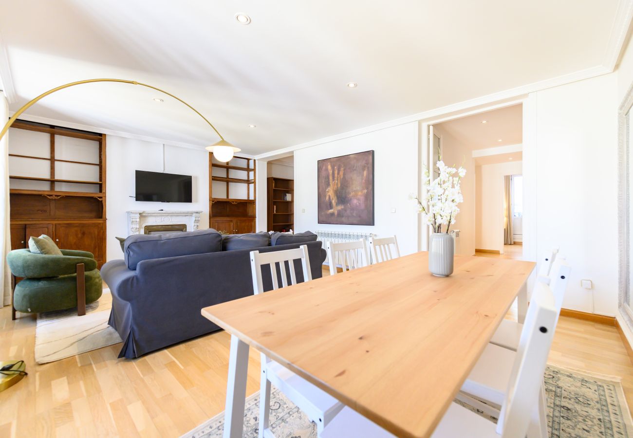 Apartamento en Madrid - M (FER55D) Amplio piso 3 dormitorios en Moncloa
