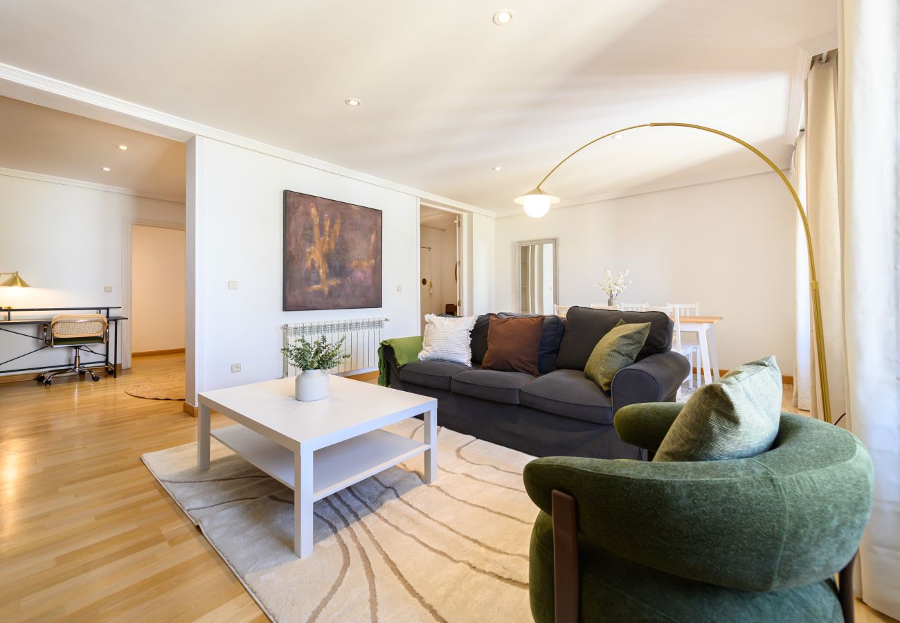 Apartamento en Madrid - M (FER55D) Amplio piso 3 dormitorios en Moncloa