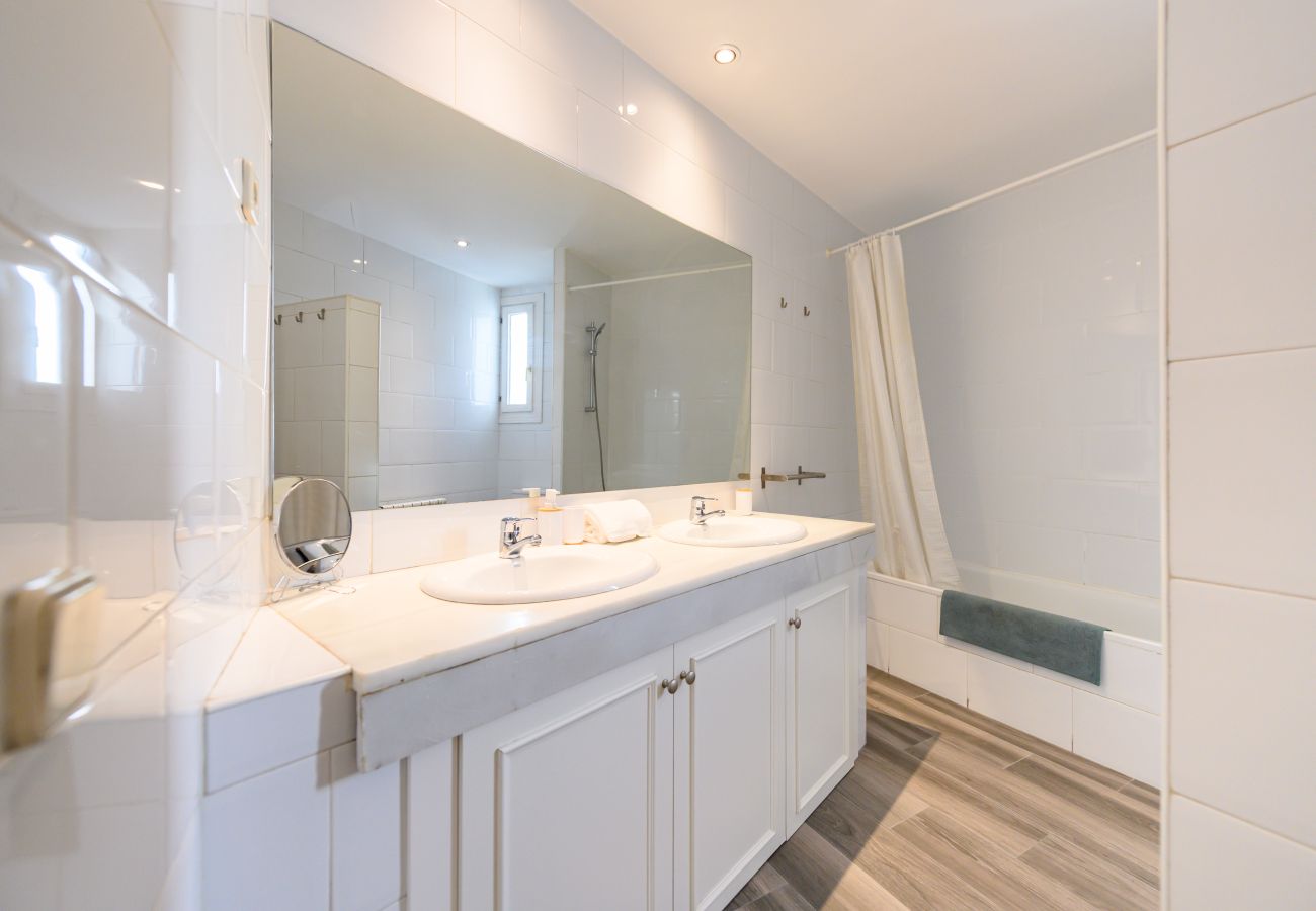 Apartamento en Madrid - M (FER55D) Amplio piso 3 dormitorios en Moncloa