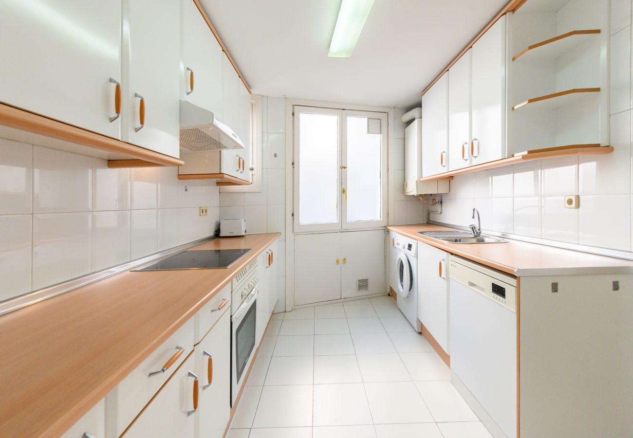 Apartamento en Madrid - M (FER55D) Amplio piso 3 dormitorios en Moncloa