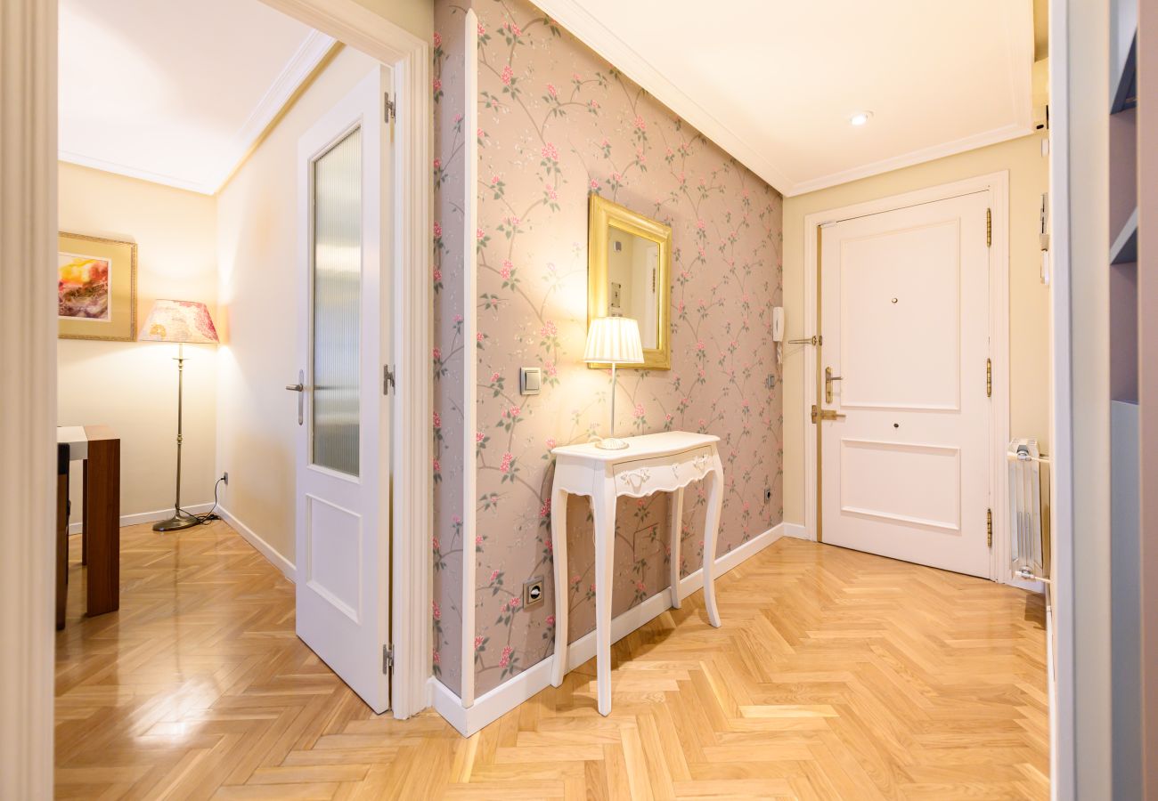 Apartamento en Madrid - M (TAM82D) Amplio piso de 2 dormitorios en Madrid