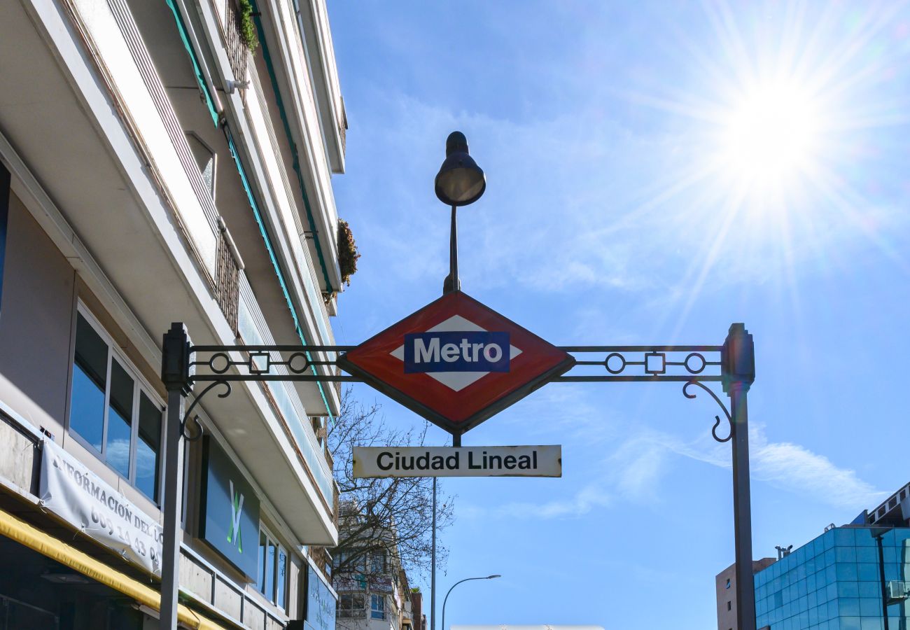 Apartamento en Madrid - M (TAM82D) Amplio piso de 2 dormitorios en Madrid