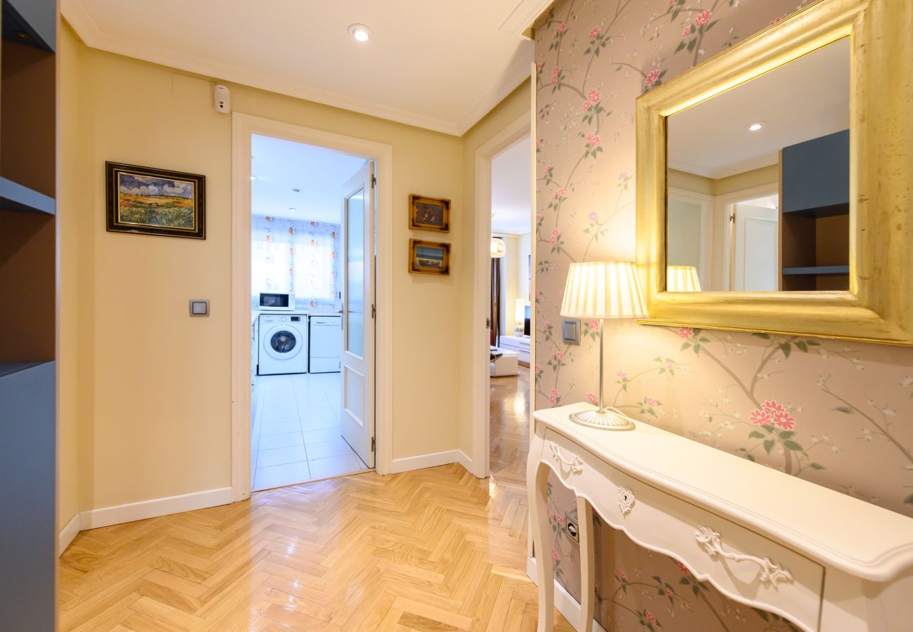 Apartamento en Madrid - M (TAM82D) Amplio piso de 2 dormitorios en Madrid