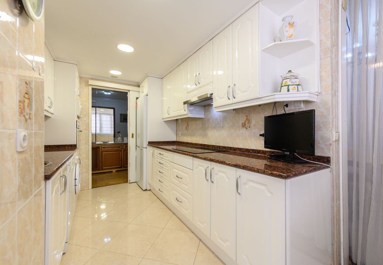 Apartamento en Madrid - M (SVI166B) Amplio y luminoso piso de 3 dormitorio