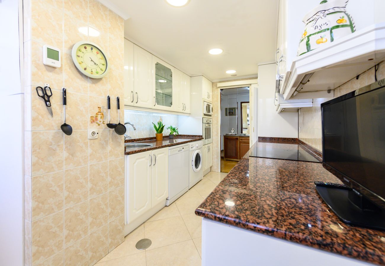 Apartamento en Madrid - M (SVI166B) Amplio y luminoso piso de 3 dormitorio