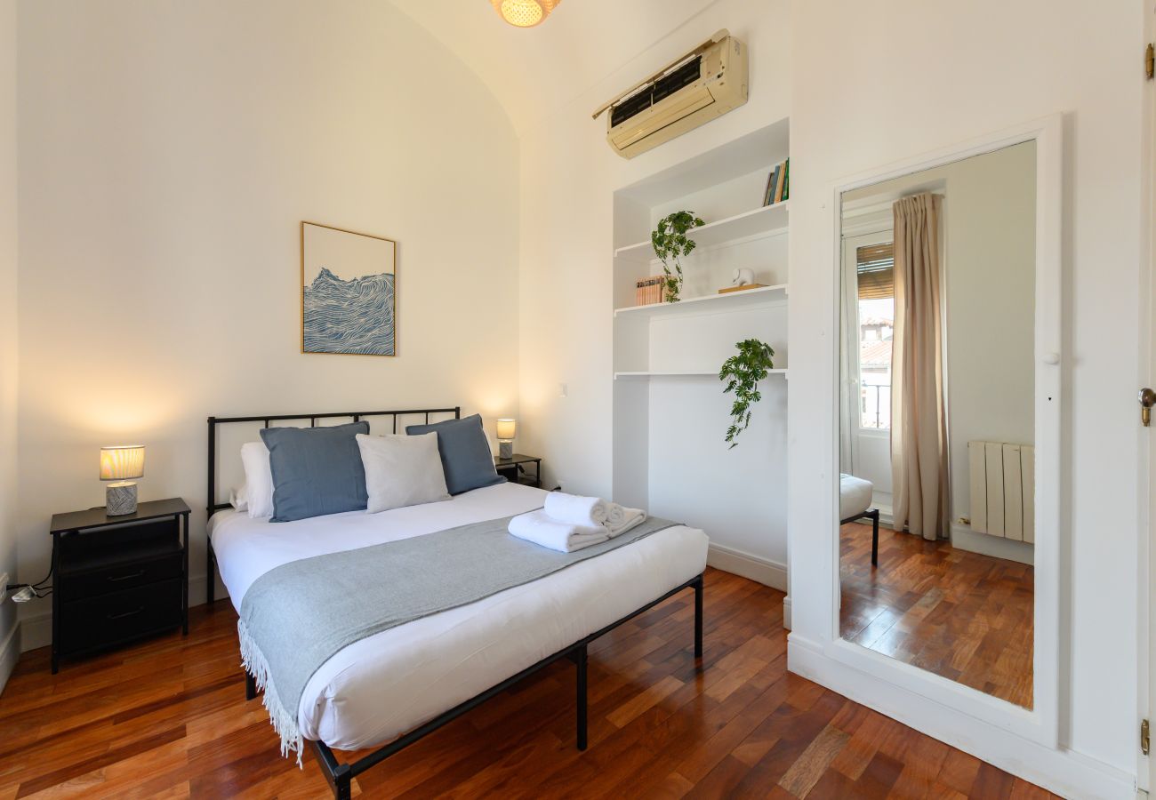 Apartamento en Madrid - M (TOL241) Espectacular Piso en la Plaza Mayor