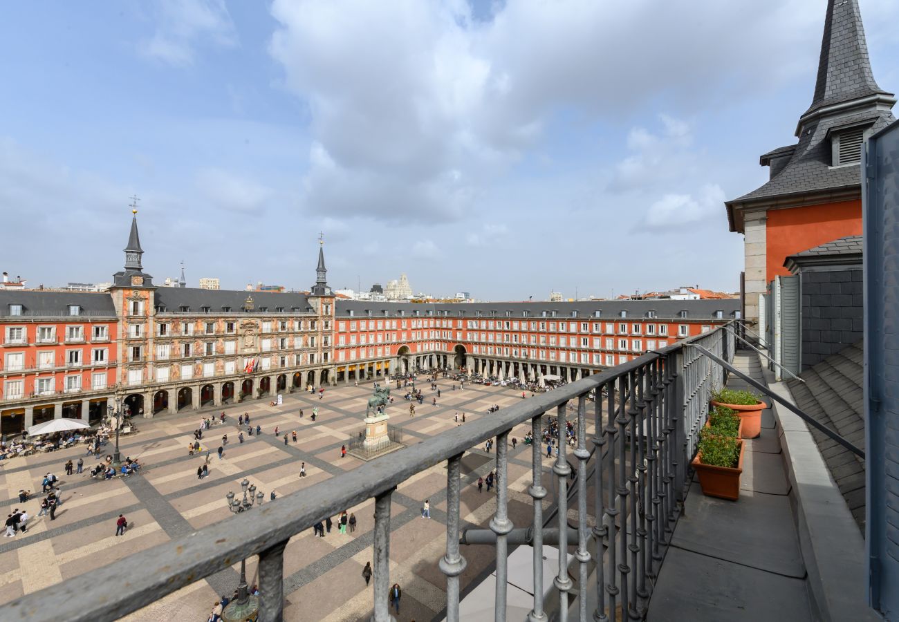 Apartamento en Madrid - M (TOL241) Espectacular Piso en la Plaza Mayor