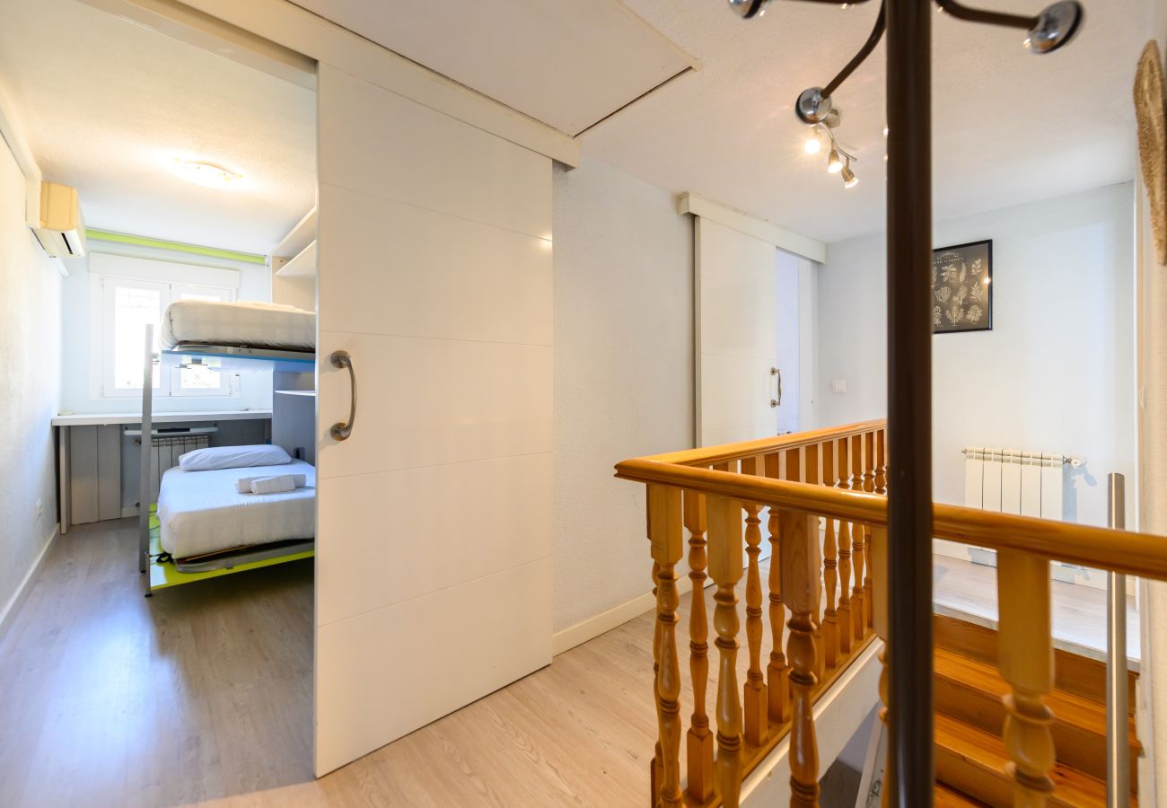 Chalet en Madrid - M (SAB52) Amplio Chalet 3 dormitorios y terraza