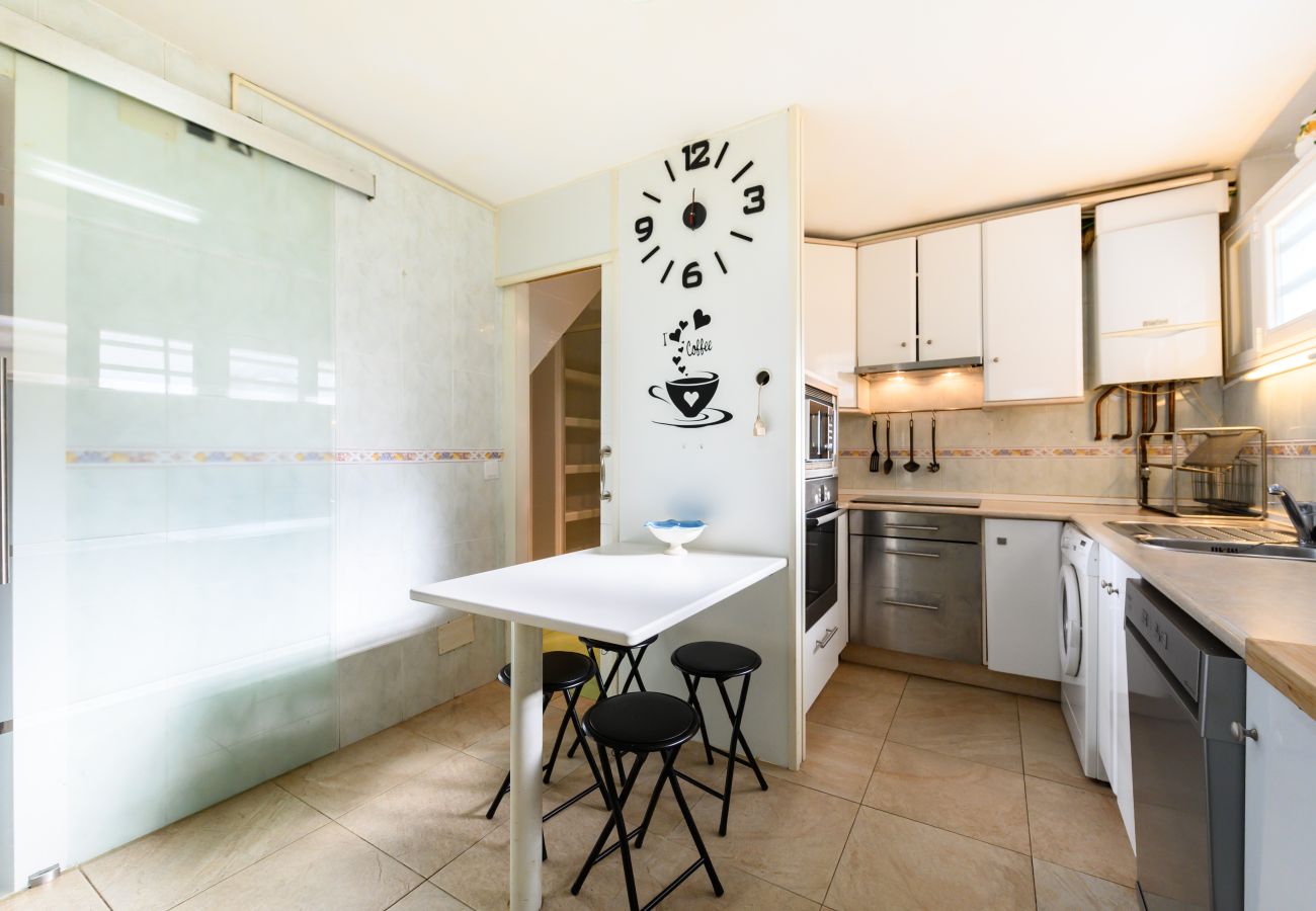 Chalet en Madrid - M (SAB52) Amplio Chalet 3 dormitorios y terraza