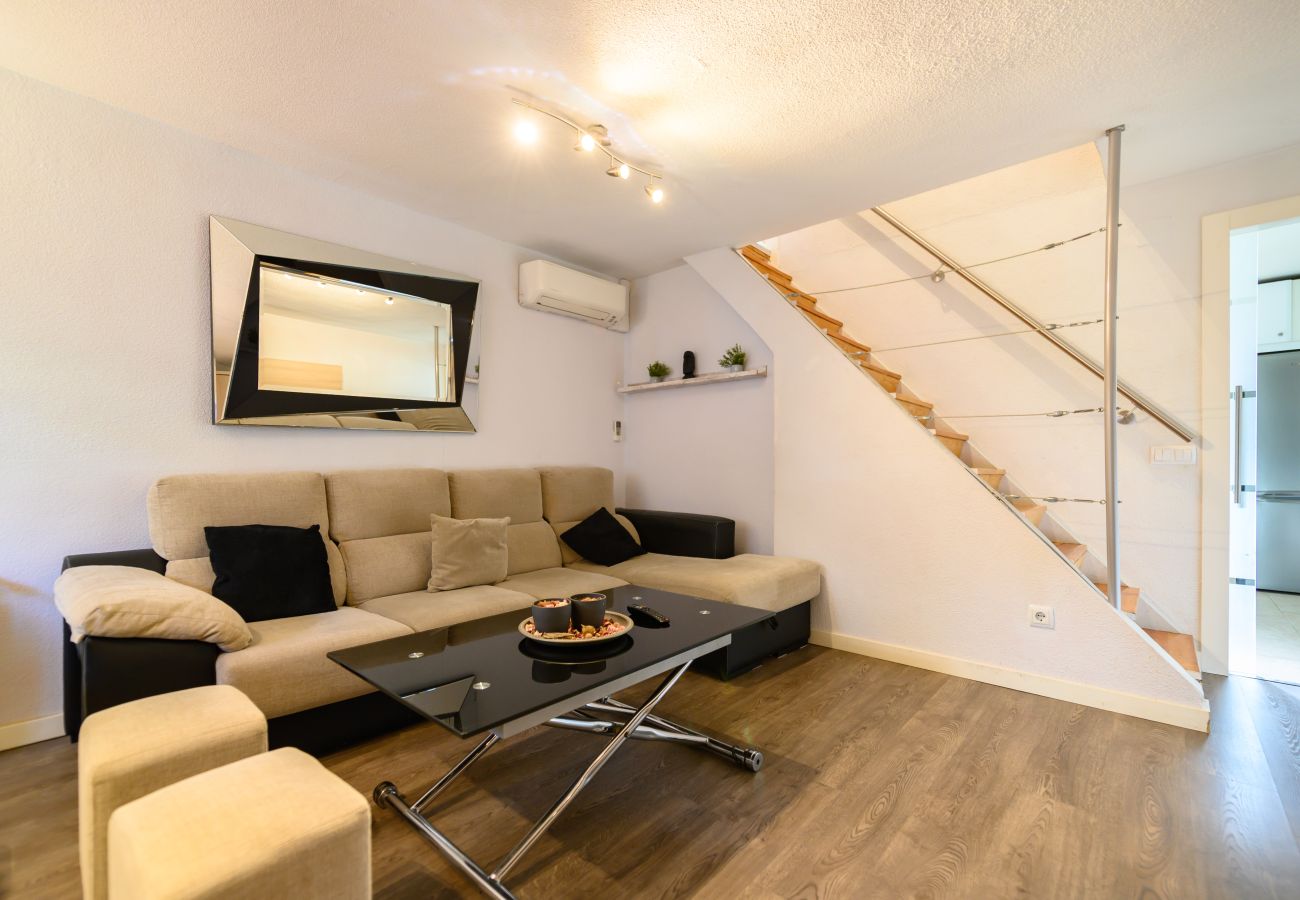 Chalet en Madrid - M (SAB52) Amplio Chalet 3 dormitorios y terraza