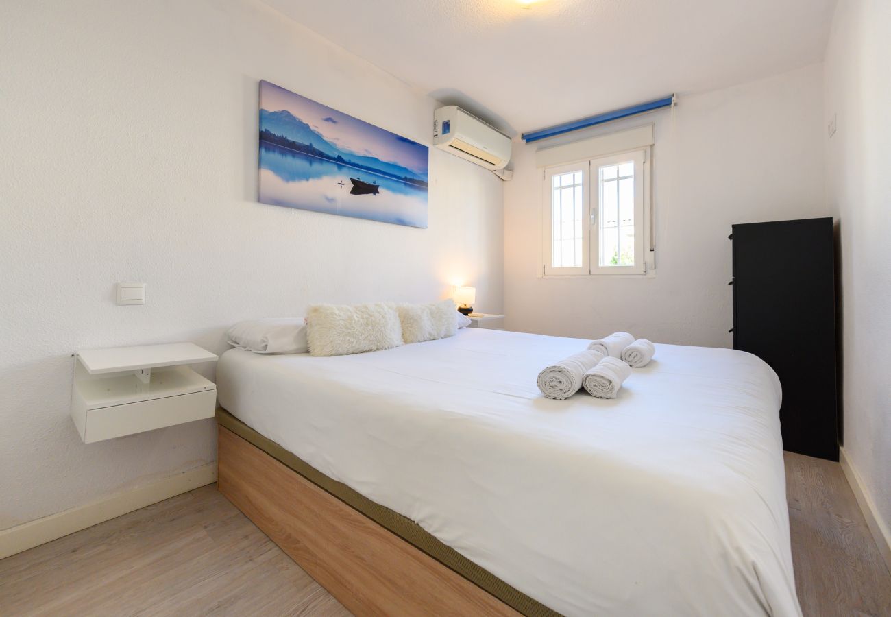 Chalet en Madrid - M (SAB52) Amplio Chalet 3 dormitorios y terraza