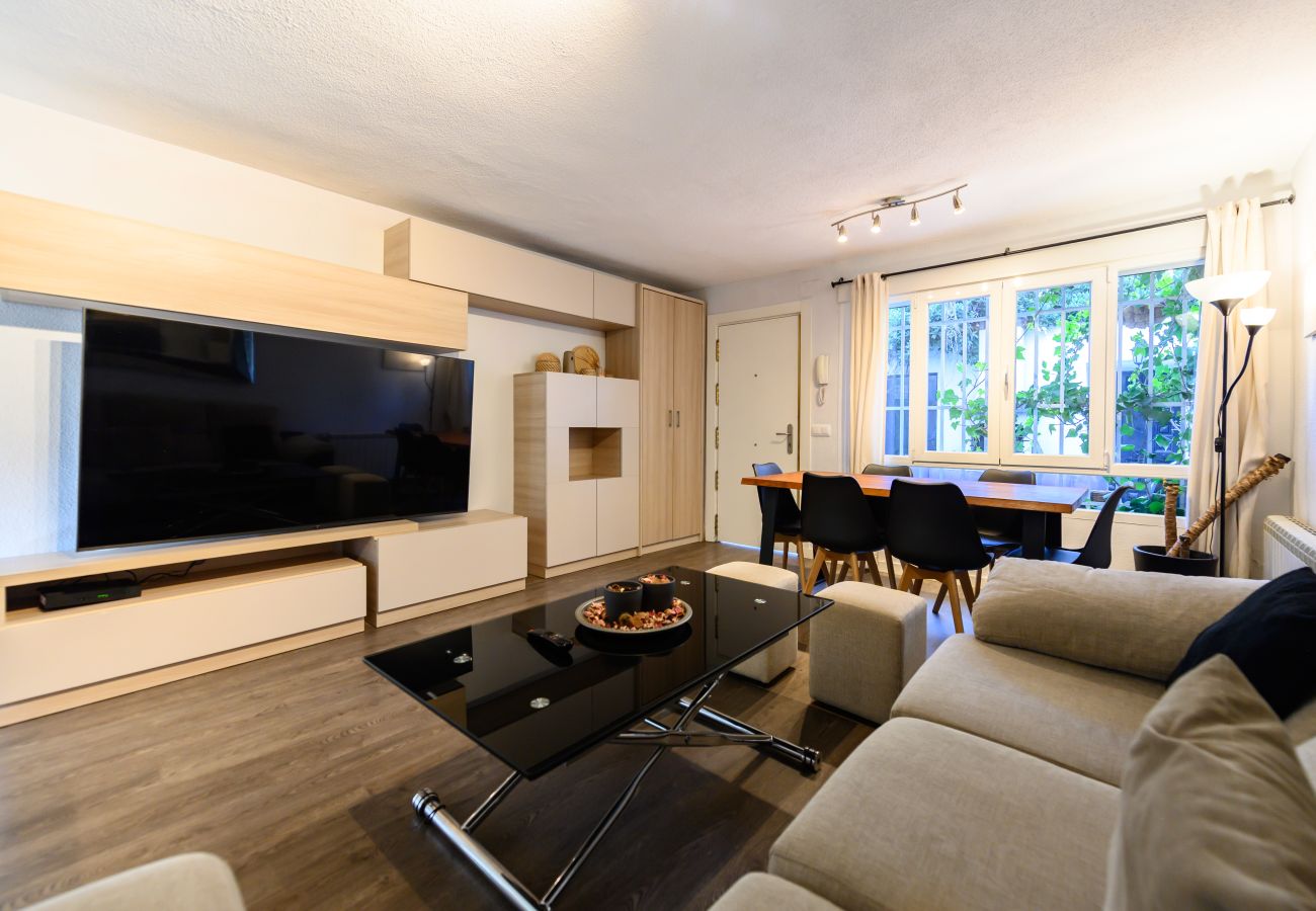 Chalet en Madrid - M (SAB52) Amplio Chalet 3 dormitorios y terraza