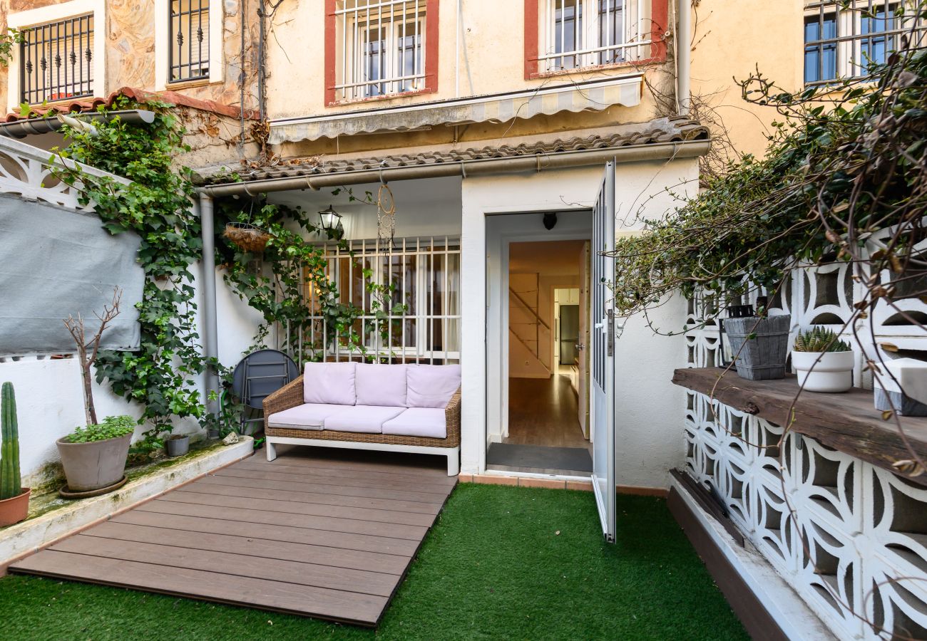 Chalet en Madrid - M (SAB52) Amplio Chalet 3 dormitorios y terraza