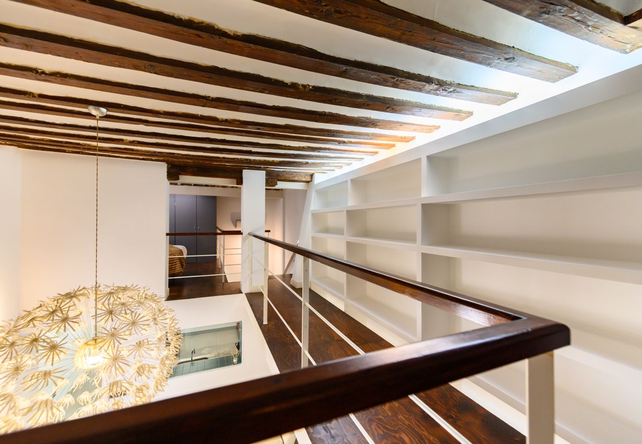 Apartamento en Madrid - M (ESA121ID) Amplio Dúplex en el centro de Madrid