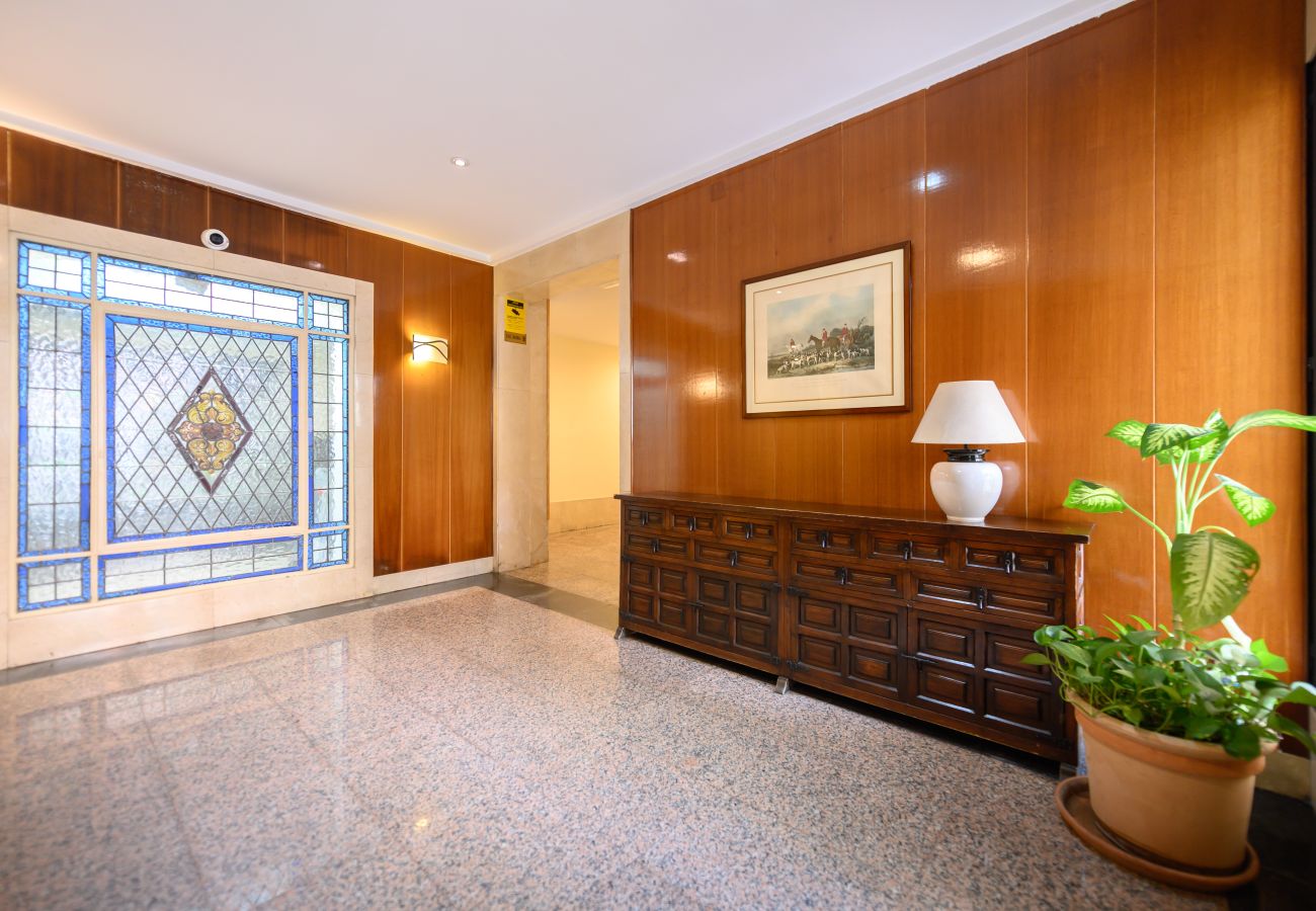Apartamento en Madrid - M (DDS1014) Piso de 2 dormitorios en Goya, Barrio