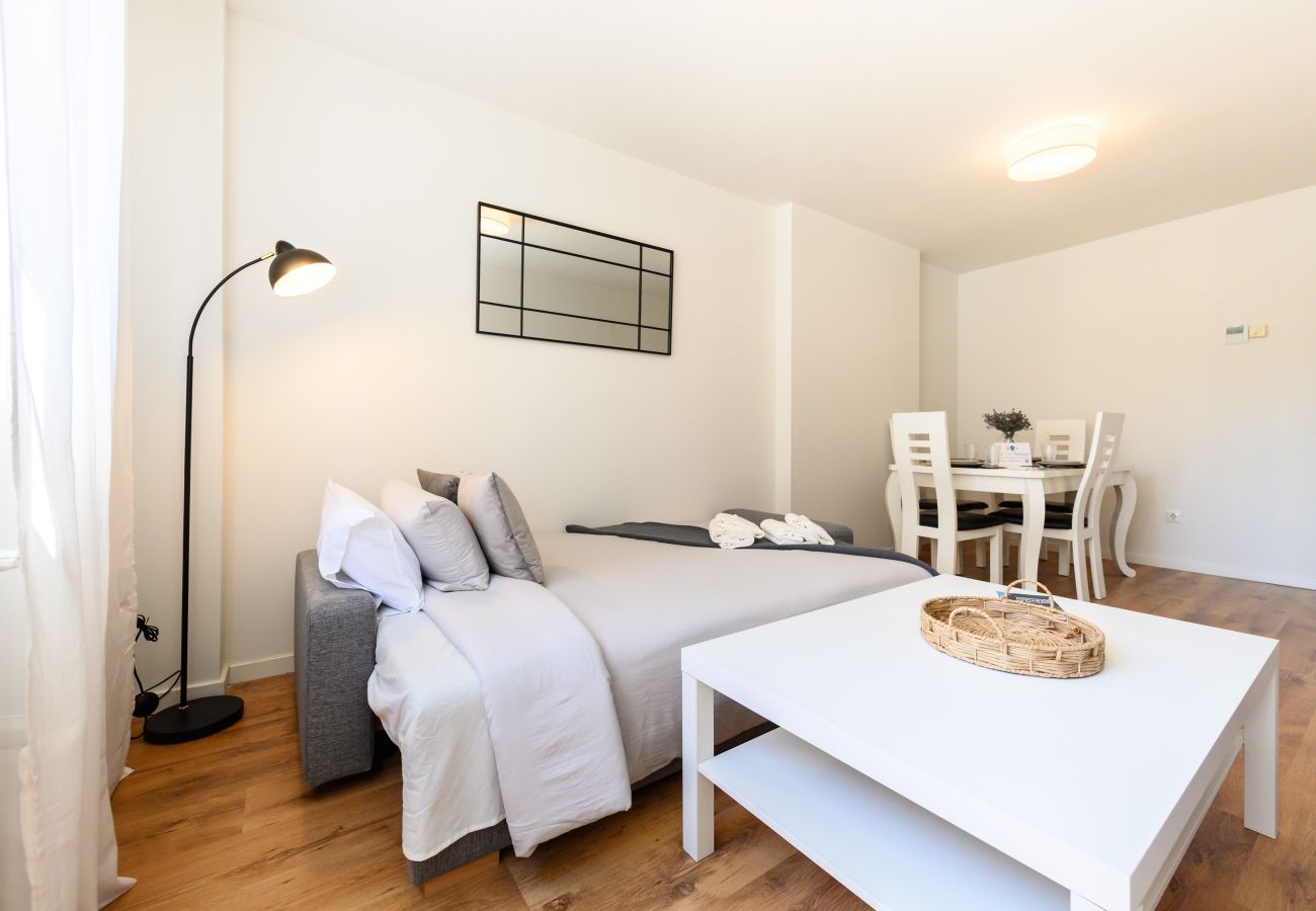 Apartamento en Madrid - M (SAQU312C) Amplio piso de 1 dormitorio en Tetuán