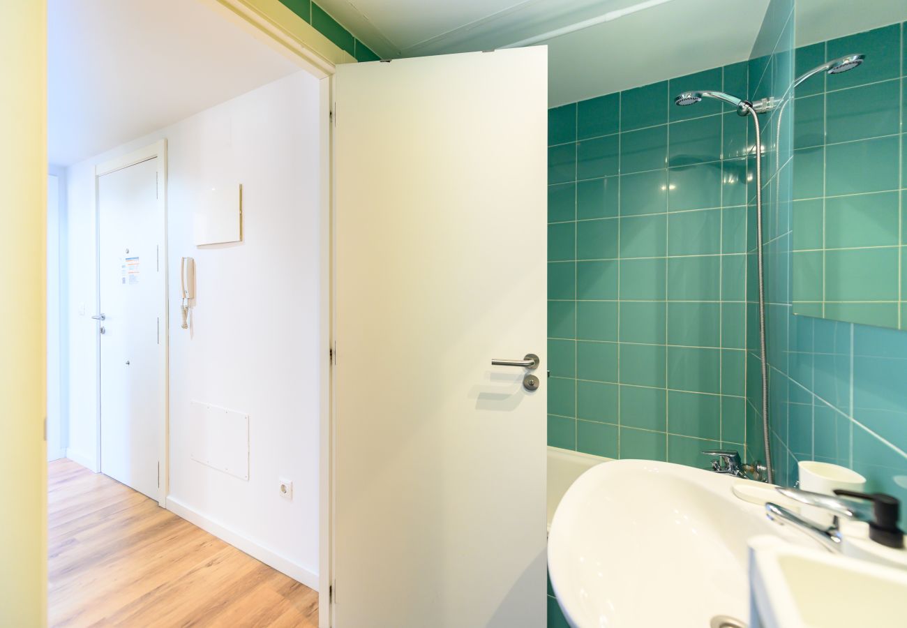 Apartamento en Madrid - M (SAQU312C) Amplio piso de 1 dormitorio en Tetuán