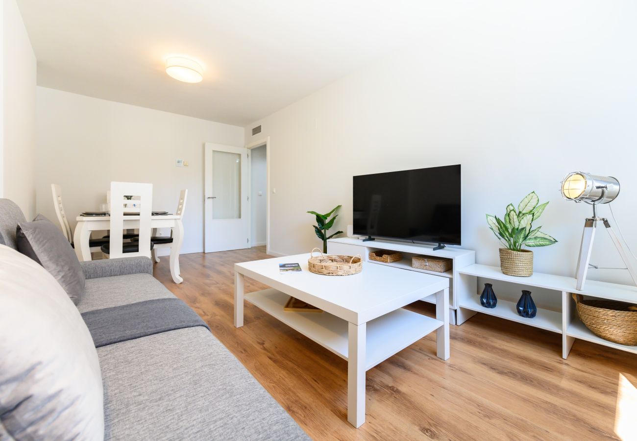 Apartamento en Madrid - M (SAQU312C) Amplio piso de 1 dormitorio en Tetuán