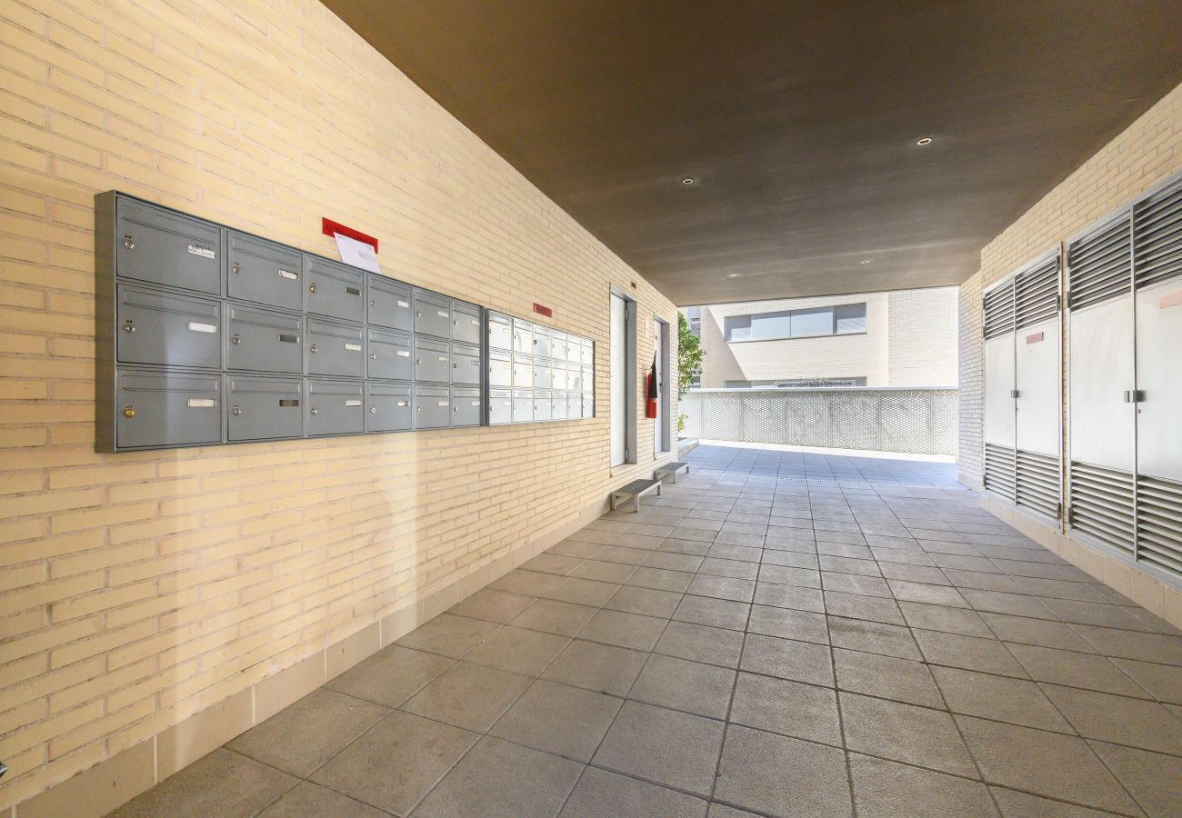 Apartamento en Madrid - M (SAQU312C) Amplio piso de 1 dormitorio en Tetuán