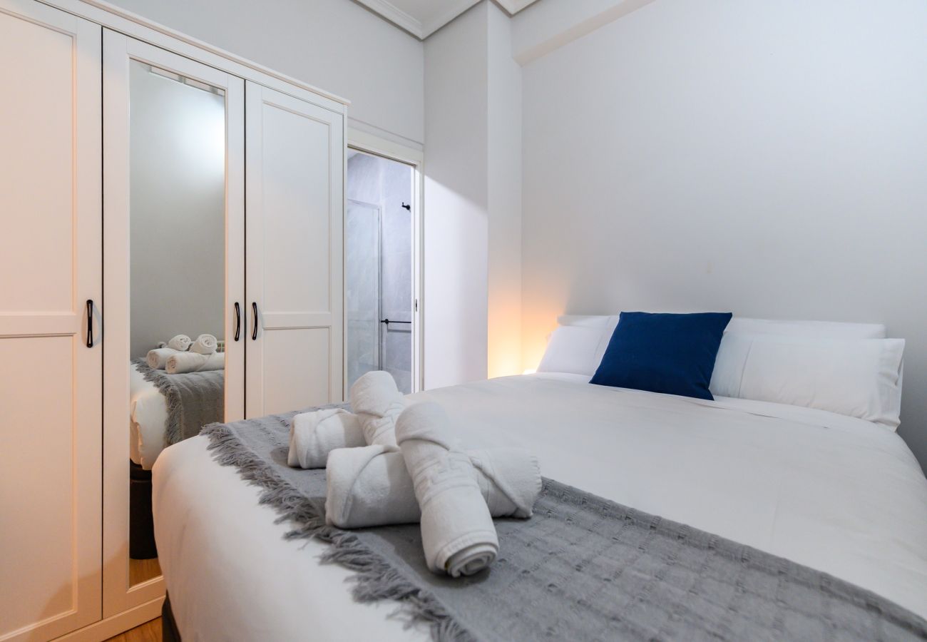 Apartamento en Madrid - M (ADU151A) Piso 2 dormitorios en Sol, Centro de M