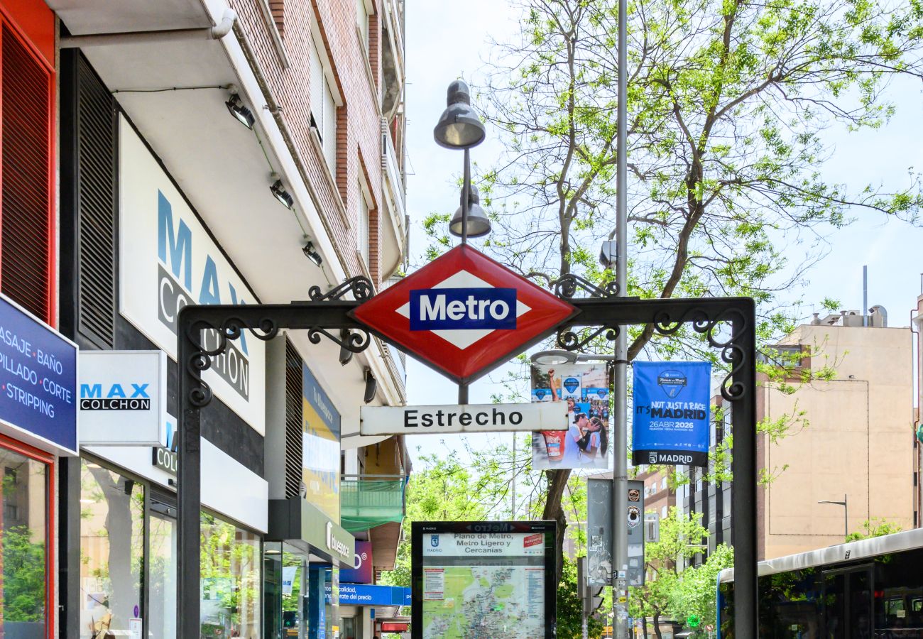 Apartamento en Madrid - M (SGE680F) Piso 1 dormitorio con terraza en Tetuá