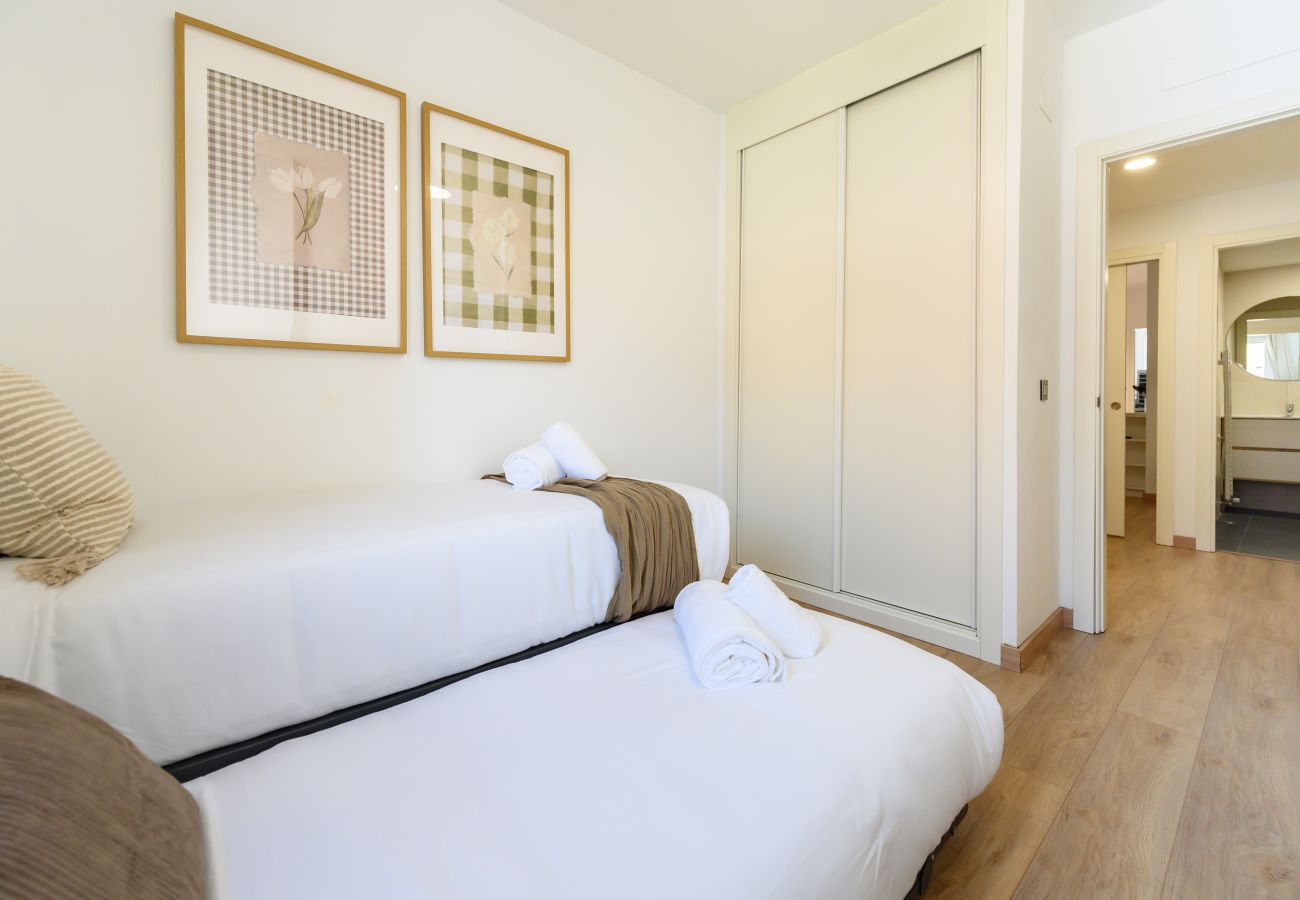Apartamento en Madrid - M (HMA121B) Amplio Piso 2 dormitorios y 2 baños