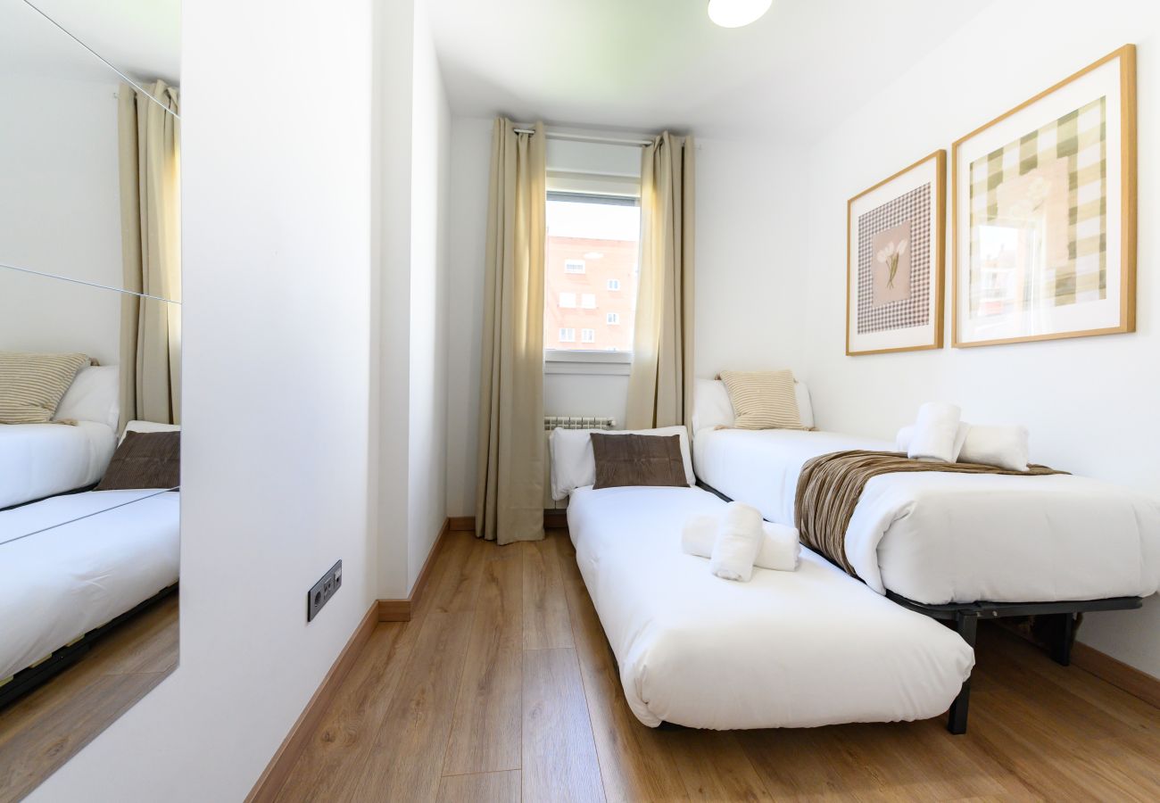 Apartamento en Madrid - M (HMA121B) Amplio Piso 2 dormitorios y 2 baños