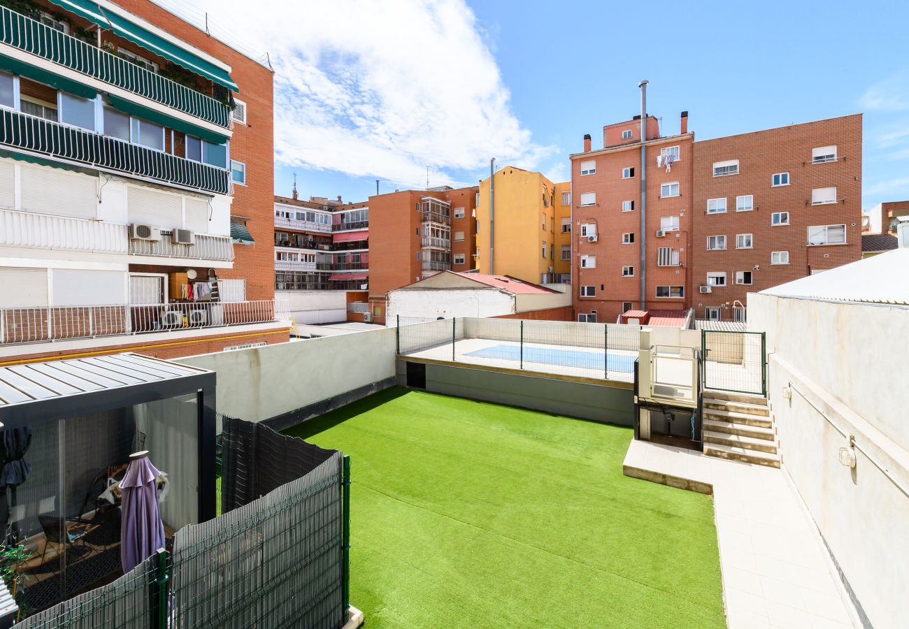 Apartamento en Madrid - M (HMA121B) Amplio Piso 2 dormitorios y 2 baños