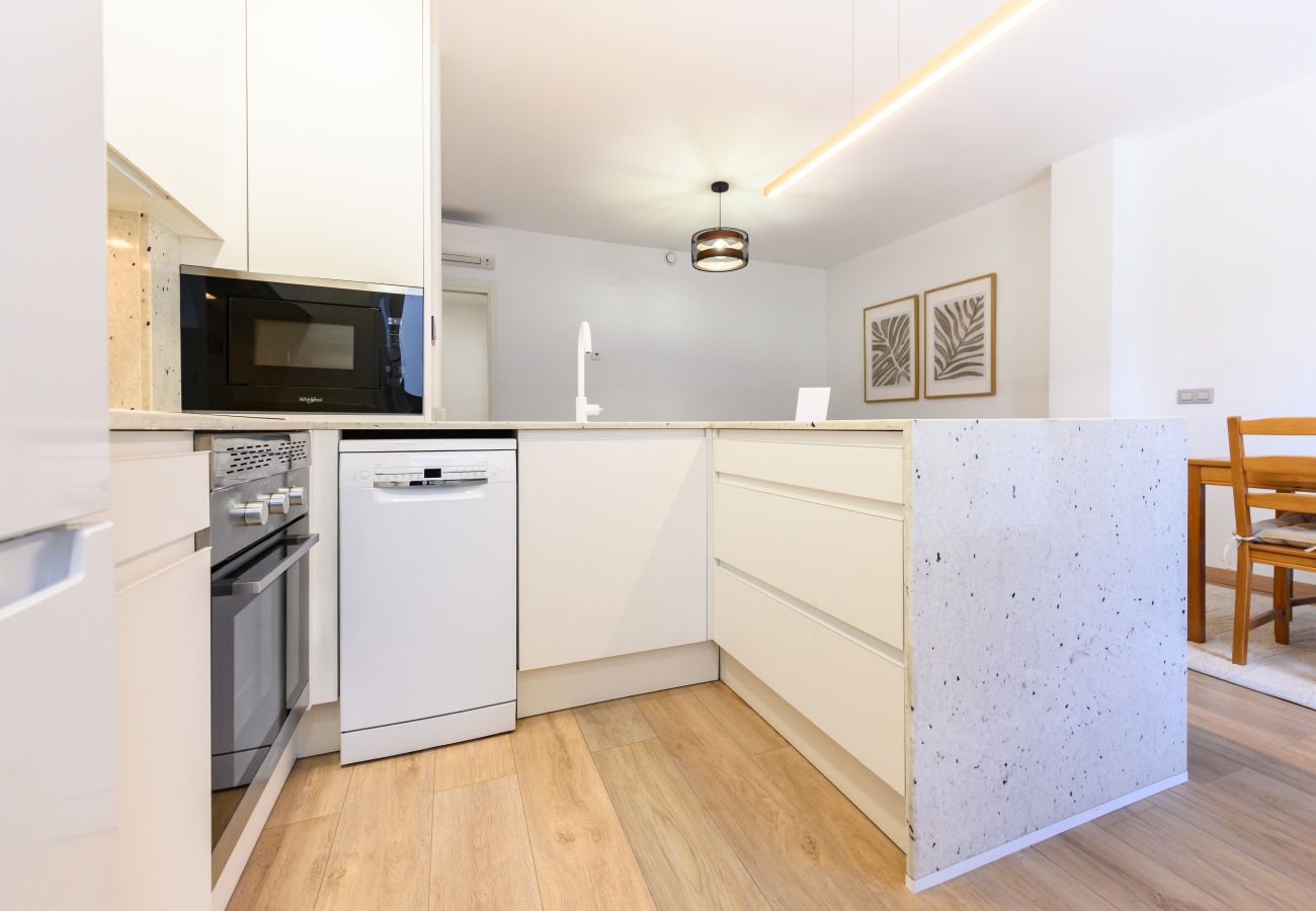 Apartamento en Madrid - M (HMA121B) Amplio Piso 2 dormitorios y 2 baños