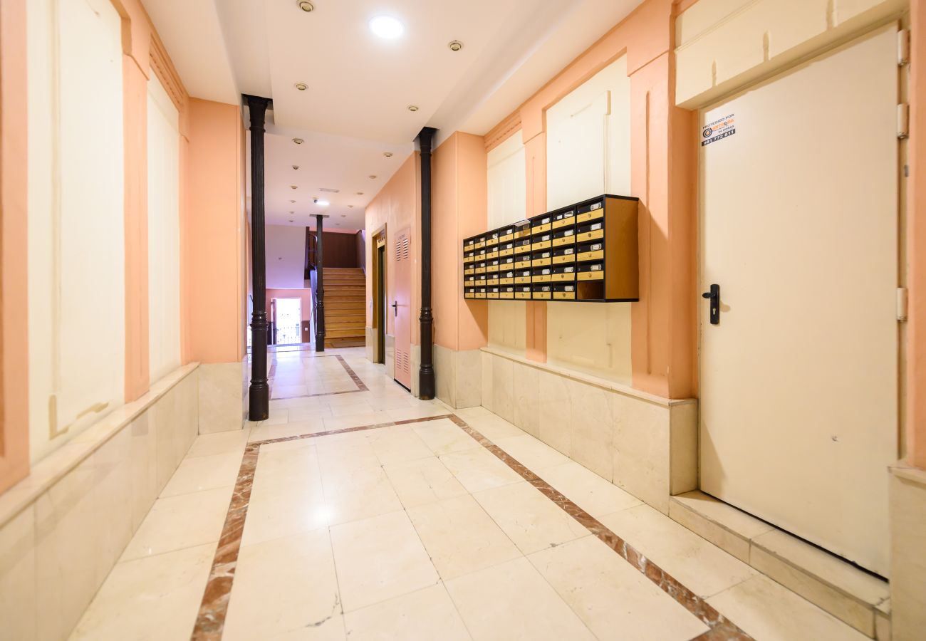 Apartamento en Madrid - M (PRA10) Piso 2 dormitorios y 2 baños, Centro de