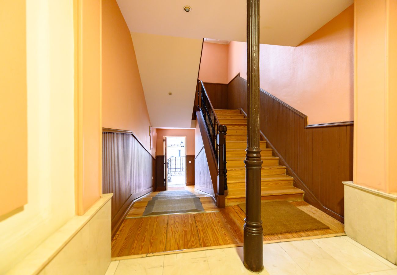 Apartamento en Madrid - M (PRA10) Piso 2 dormitorios y 2 baños, Centro de