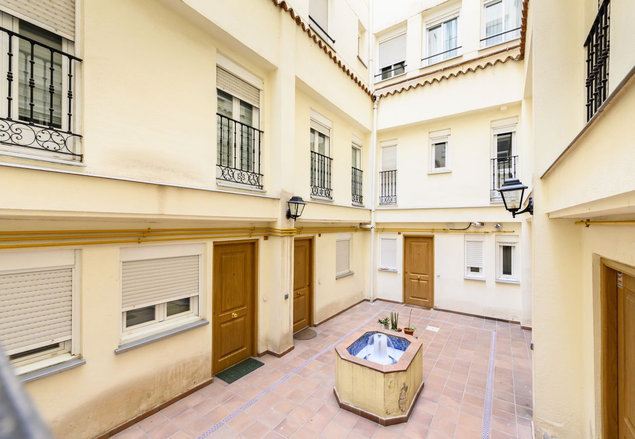 Apartamento en Madrid - M (PRA10) Piso 2 dormitorios y 2 baños, Centro de