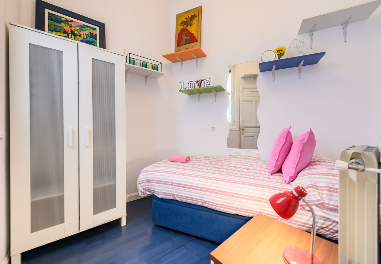 Apartamento en Madrid - M (COL142II) Piso 2 dormitorios en el Centro de Ma