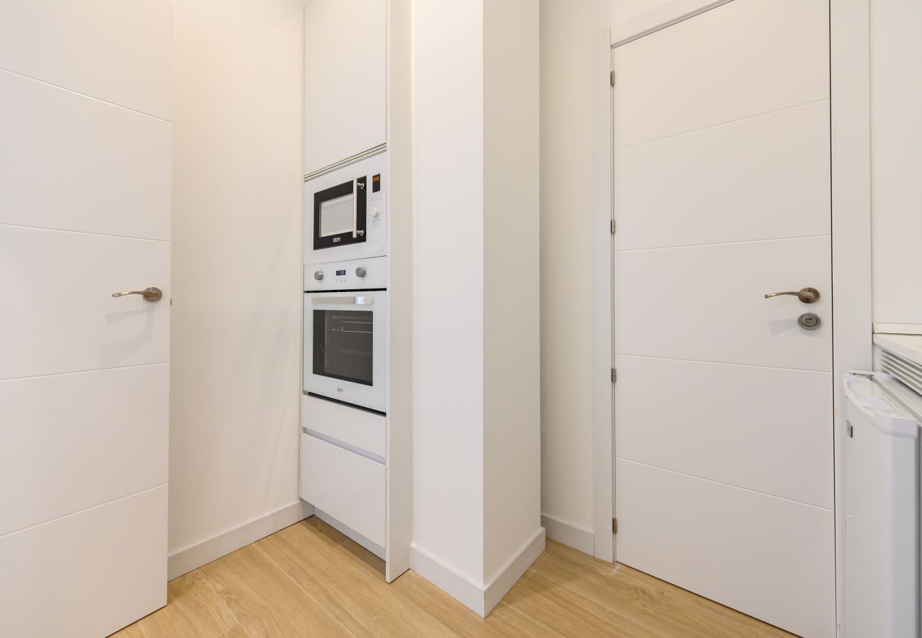 Apartamento en Madrid - M (SDB1L2) Piso 1 dormitorio en Tetuán, Madrid