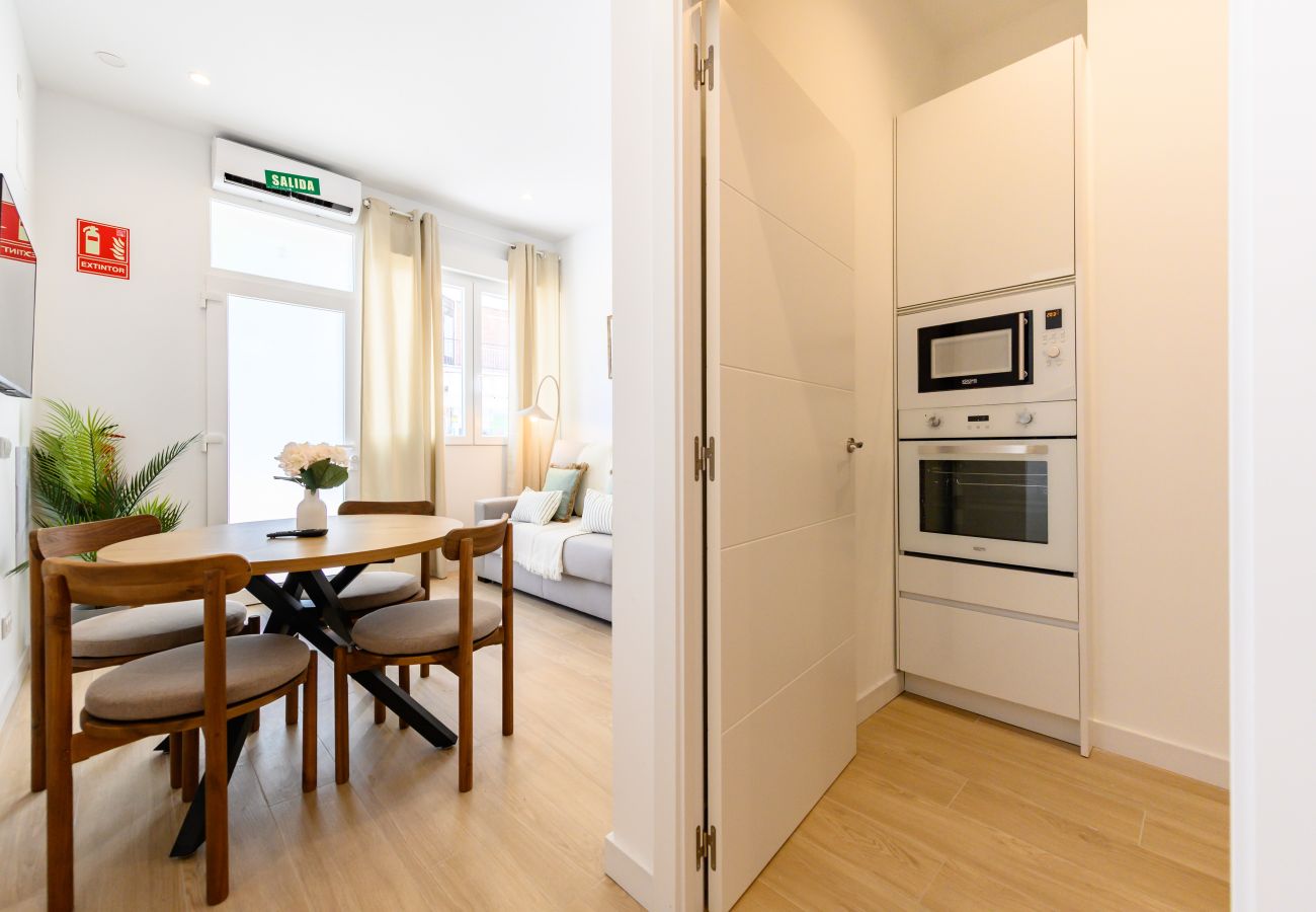 Apartamento en Madrid - M (SDB1L2) Piso 1 dormitorio en Tetuán, Madrid
