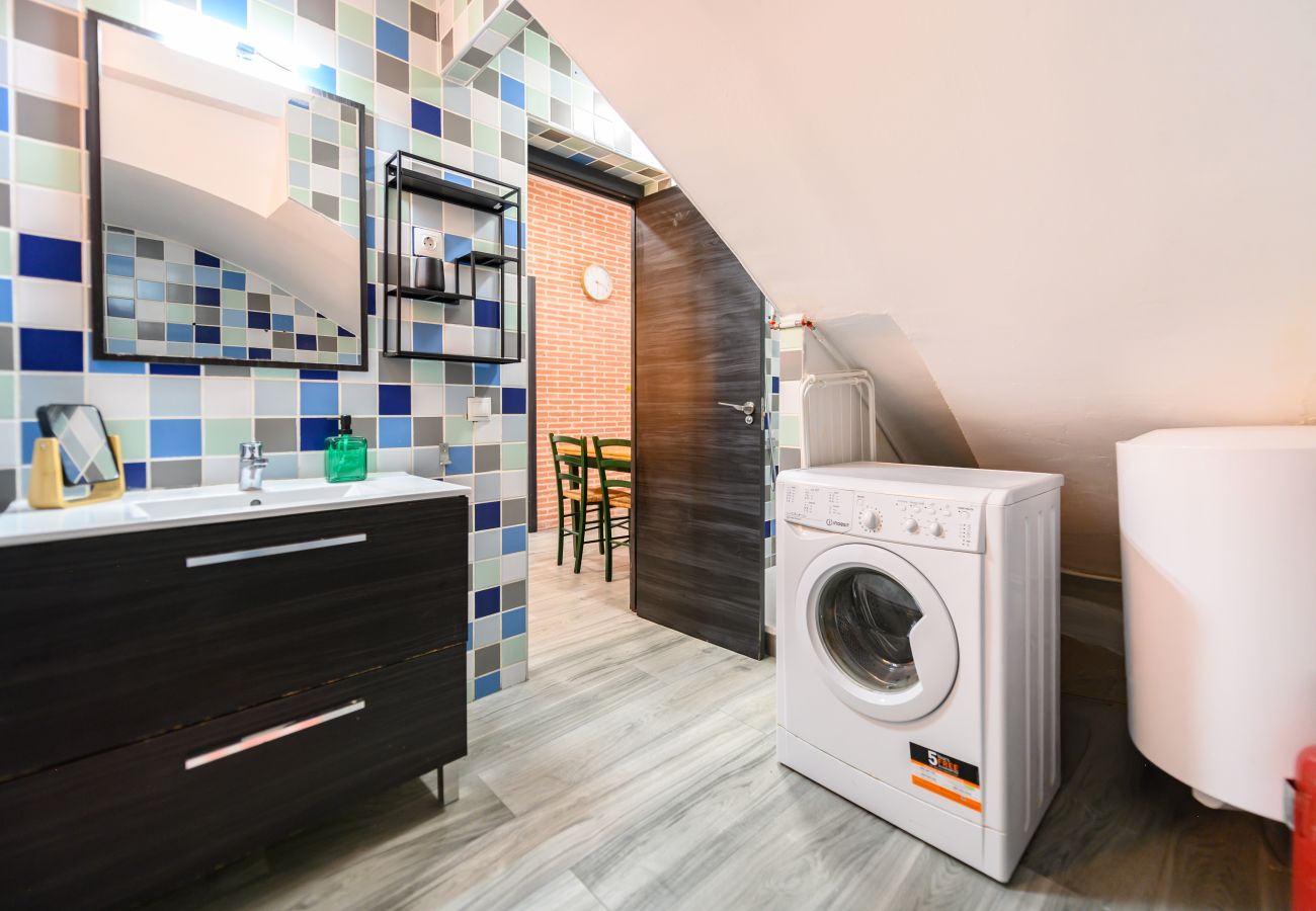 Apartamento en Madrid - M (CAÑ220A) Piso de 2 dormitorios en Tetuán