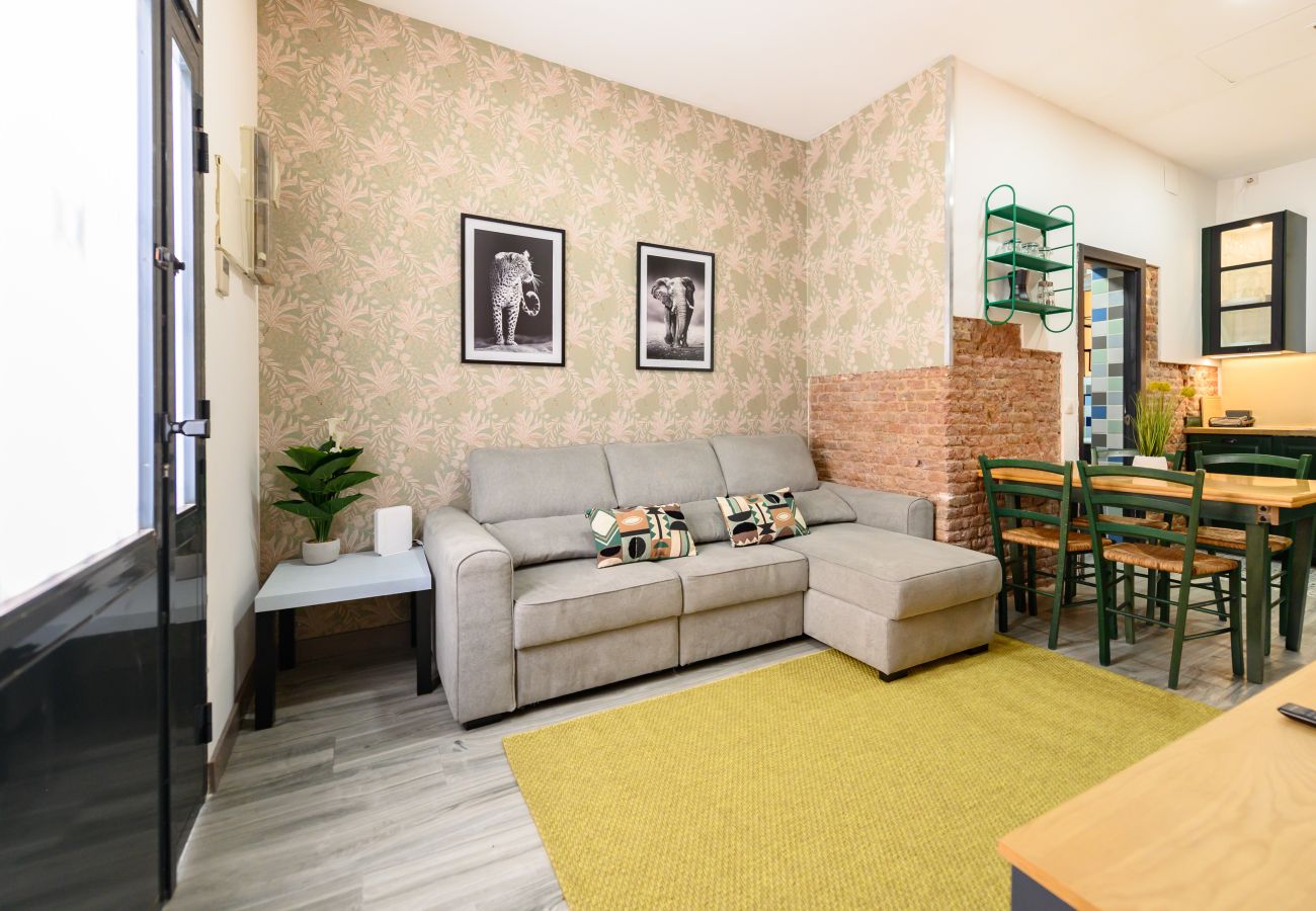 Apartamento en Madrid - M (CAÑ220A) Piso de 2 dormitorios en Tetuán
