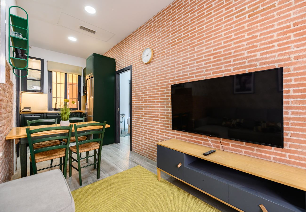 Apartamento en Madrid - M (CAÑ220A) Piso de 2 dormitorios en Tetuán