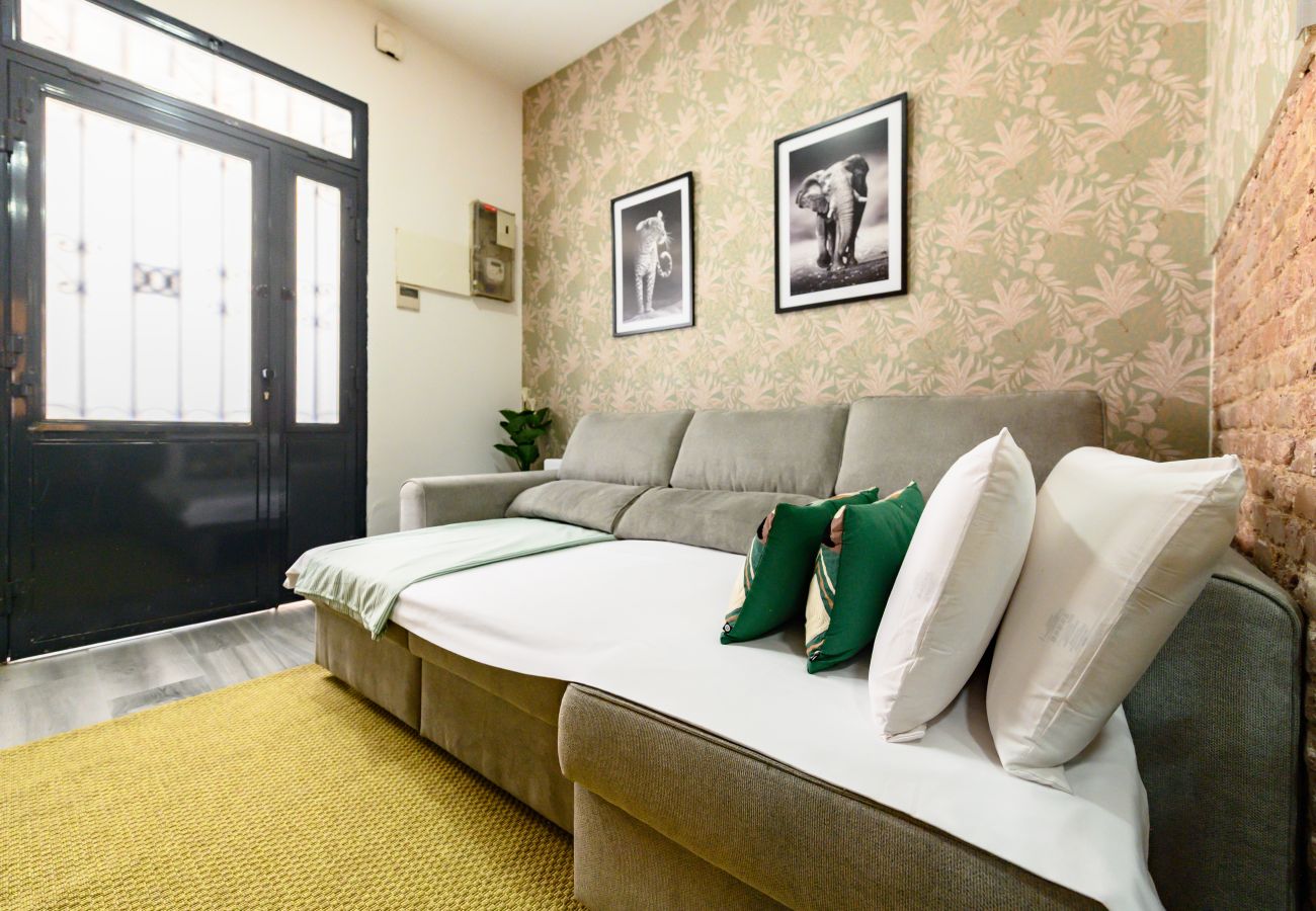 Apartamento en Madrid - M (CAÑ220A) Piso de 2 dormitorios en Tetuán