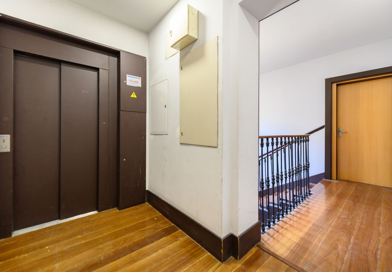 Apartamento en Madrid - M (DIN132F) Piso de 2 dormitorios y 3 baños en el