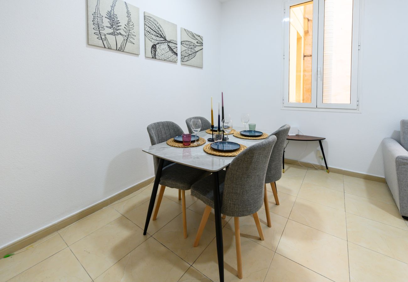 Apartamento en Madrid - M (DIN132F) Piso de 2 dormitorios y 3 baños en el