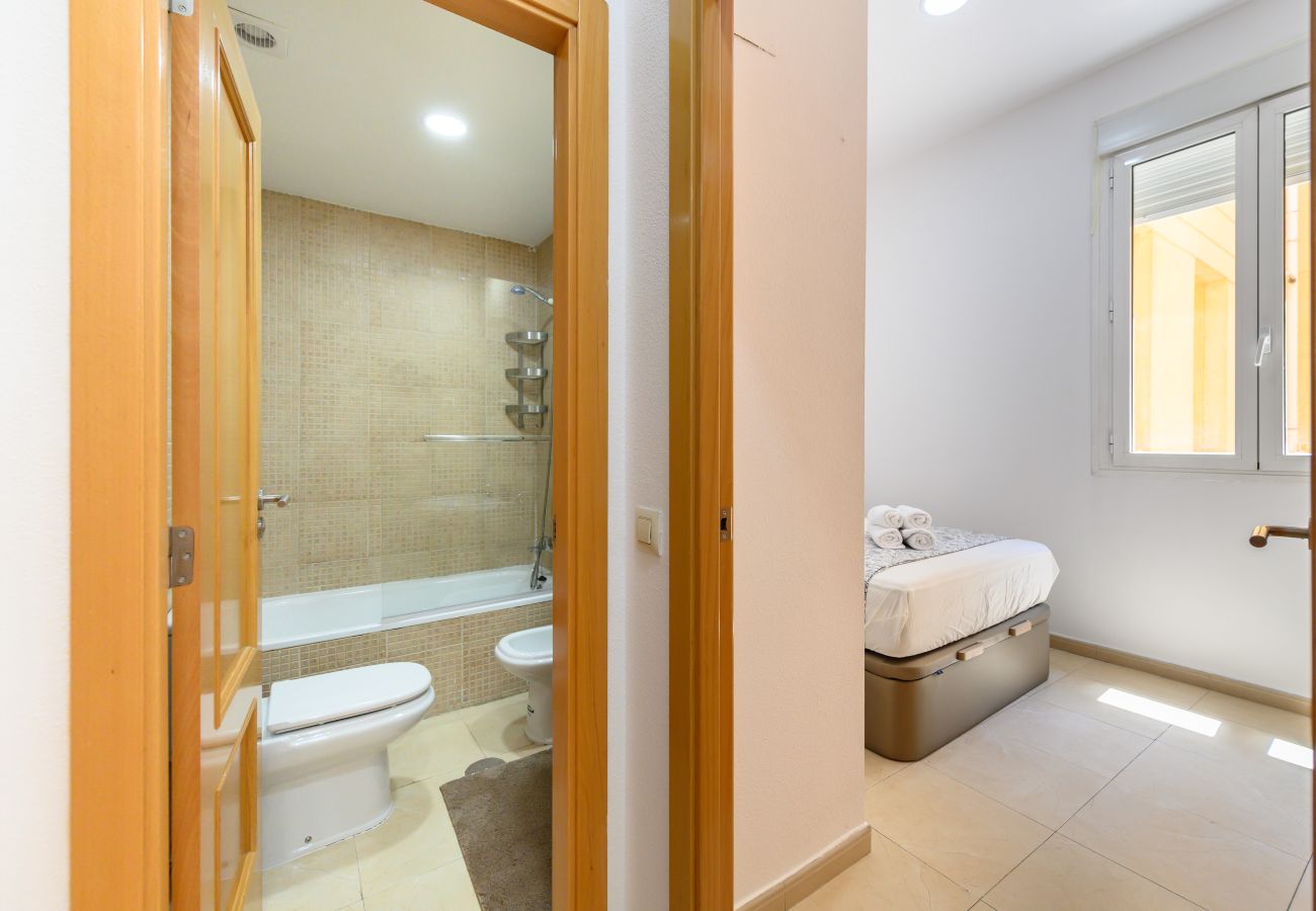 Apartamento en Madrid - M (DIN132F) Piso de 2 dormitorios y 3 baños en el