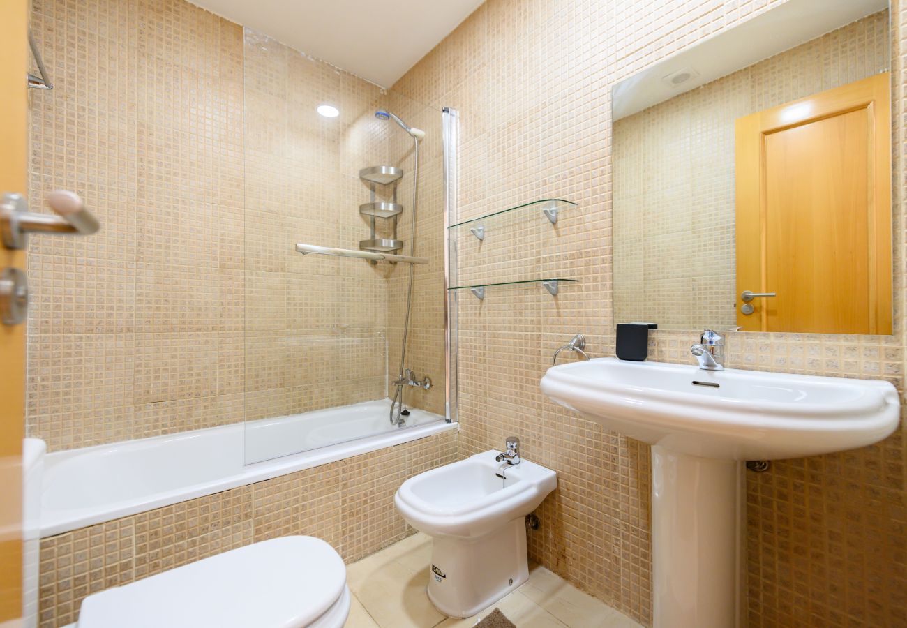 Apartamento en Madrid - M (DIN132F) Piso de 2 dormitorios y 3 baños en el